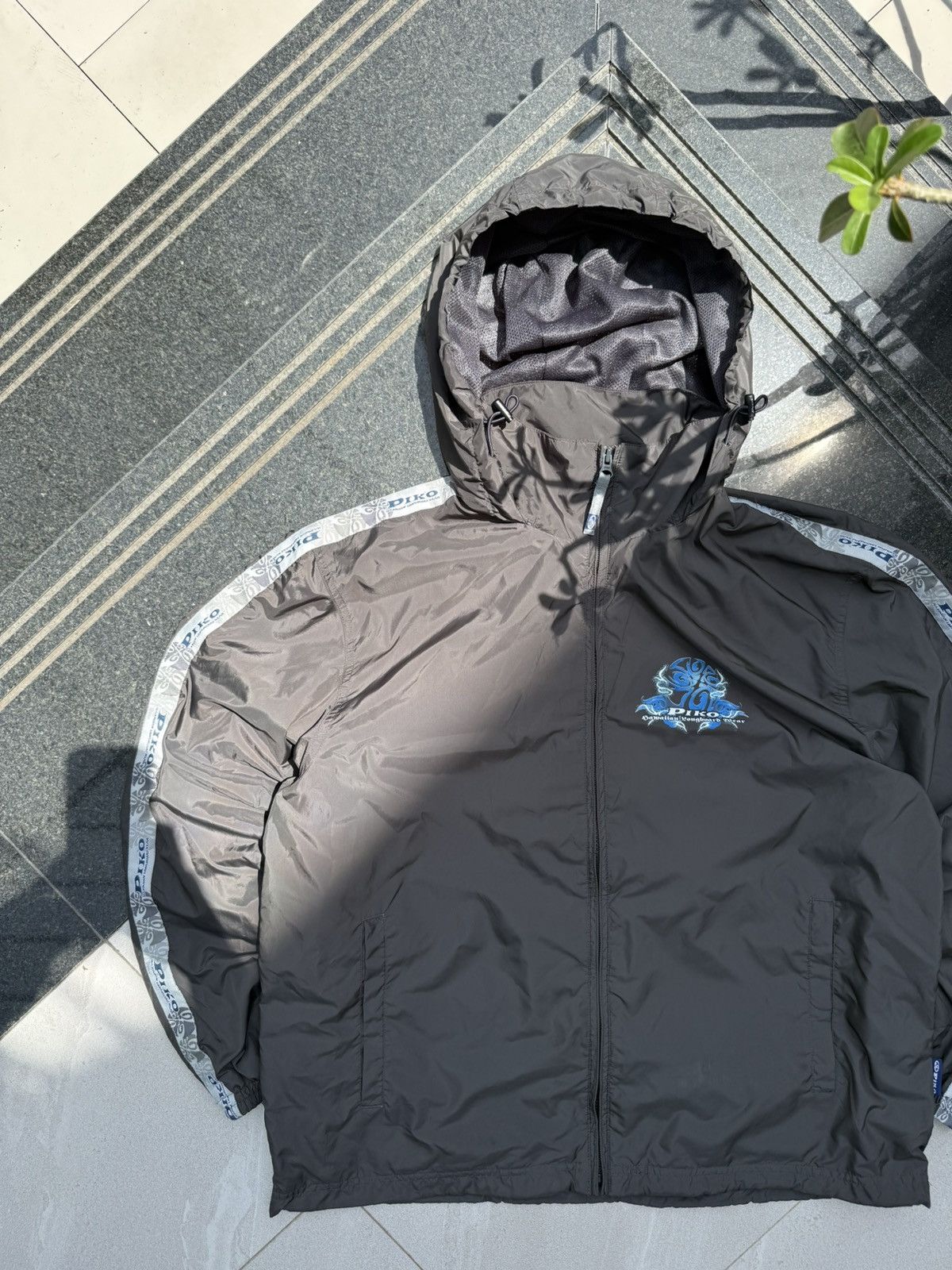 Japanese Brand 90’s PIKO RARE HAWAIIAN SURF RETRO VINTAGE ZIP NYLON JACKET Size US M / EU 48-50 / 2 - 4 Thumbnail