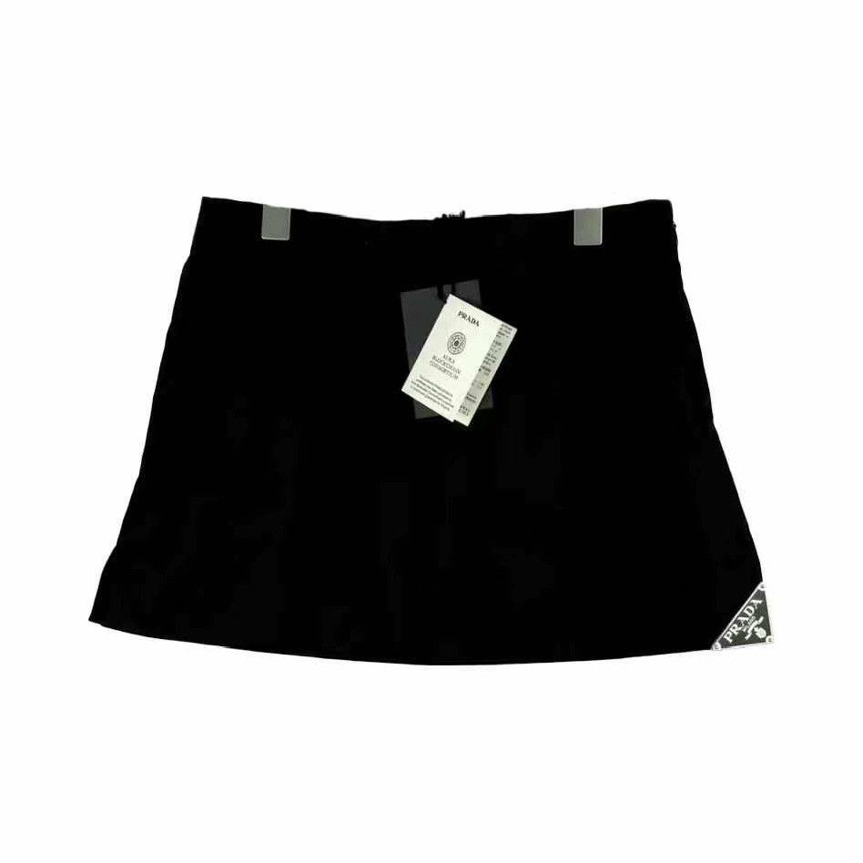 Prada prada black nylon mini skirt with logo Size 36" / US 14 / IT 50 - 1 Thumbnail