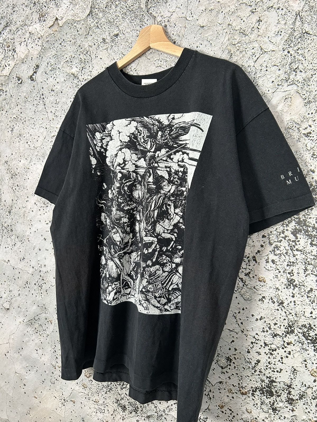 Vintage Vintage British Museum Art Graphic Tee War Horror Punk 90s Size US XL / EU 56 / 4 - 2 Thumbnail