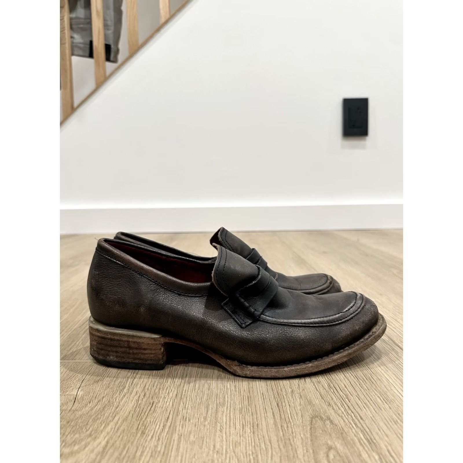 FREEBIRD Freebird By Steven Dark Brown Leather Slip-On Loafers Women’s Size 8 Shoes Casual Leather Upper Lining Insole Outsole Flat Size US 8 / IT 38 - 3 Thumbnail