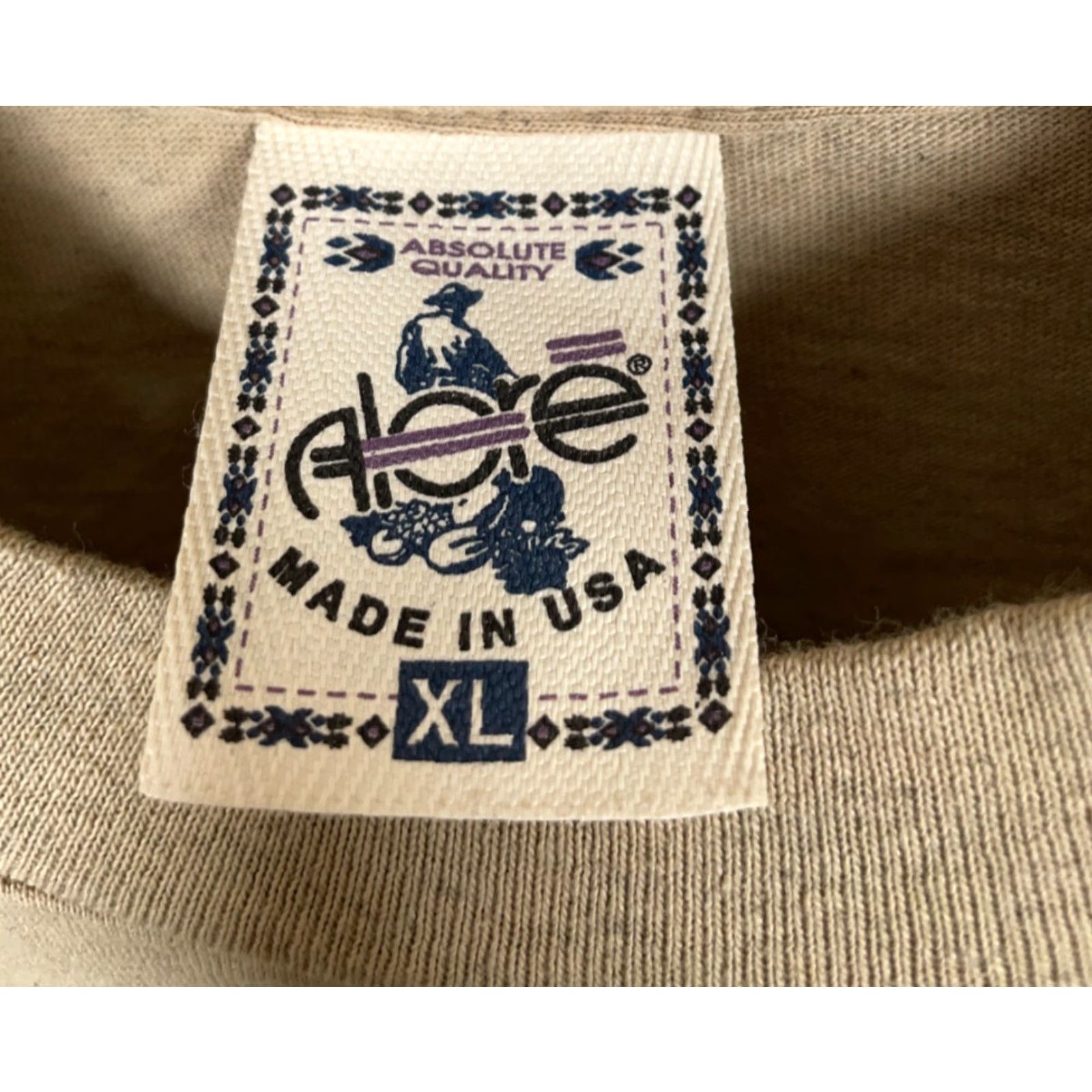 Vintage VINTAGE Alore T-Shirt Shirt Mens XL Beige Panda Print 90s USA Made Size US XL / EU 56 / 4 - 3 Thumbnail