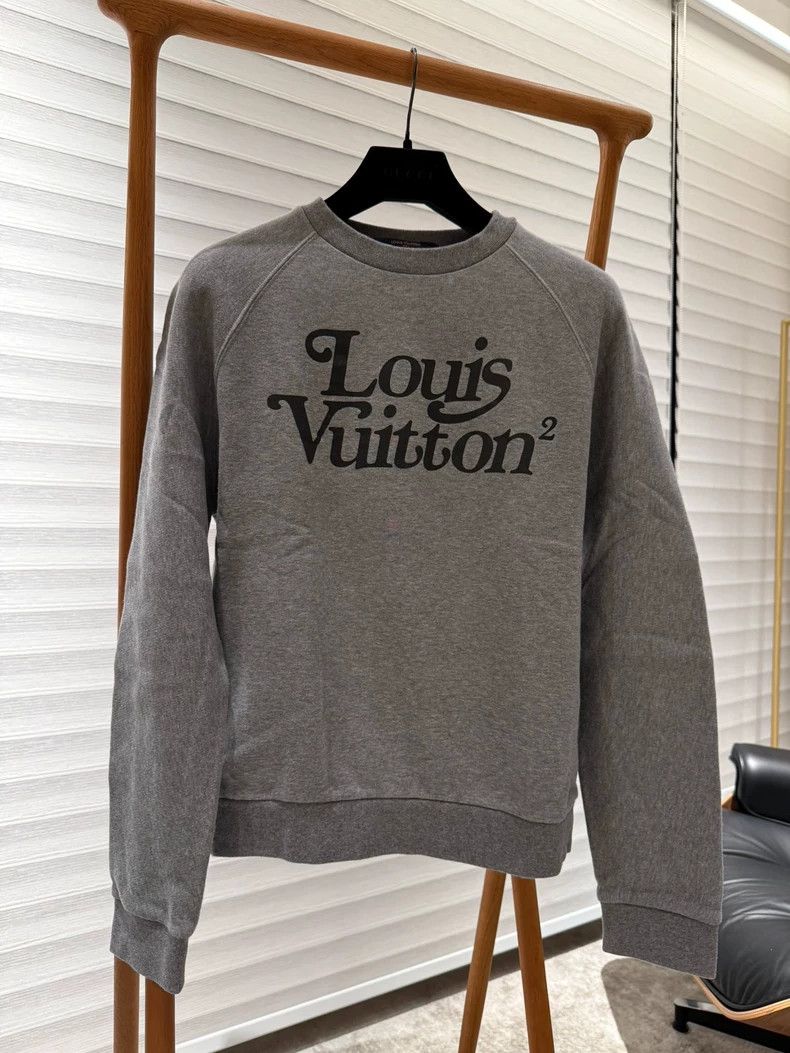Louis Vuitton Louis Vuitton grey long sleeves 2501-Nextarrow Size US XS / EU 42 / 0 - 1 Thumbnail