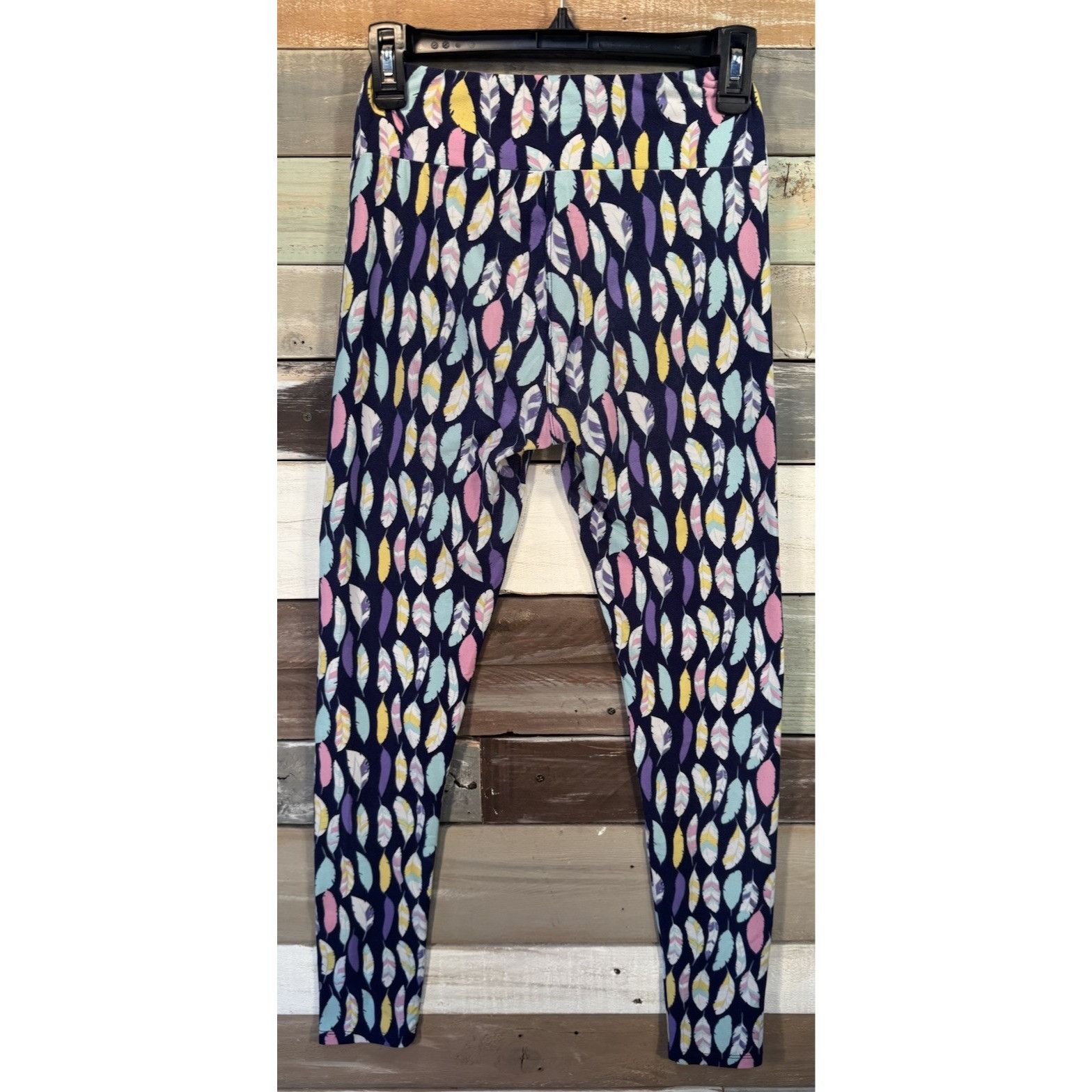 Other LuLaRoe Leggings OS One Size BIRD FEATHERS Purple Blue Pink Size 29" - 4 Thumbnail