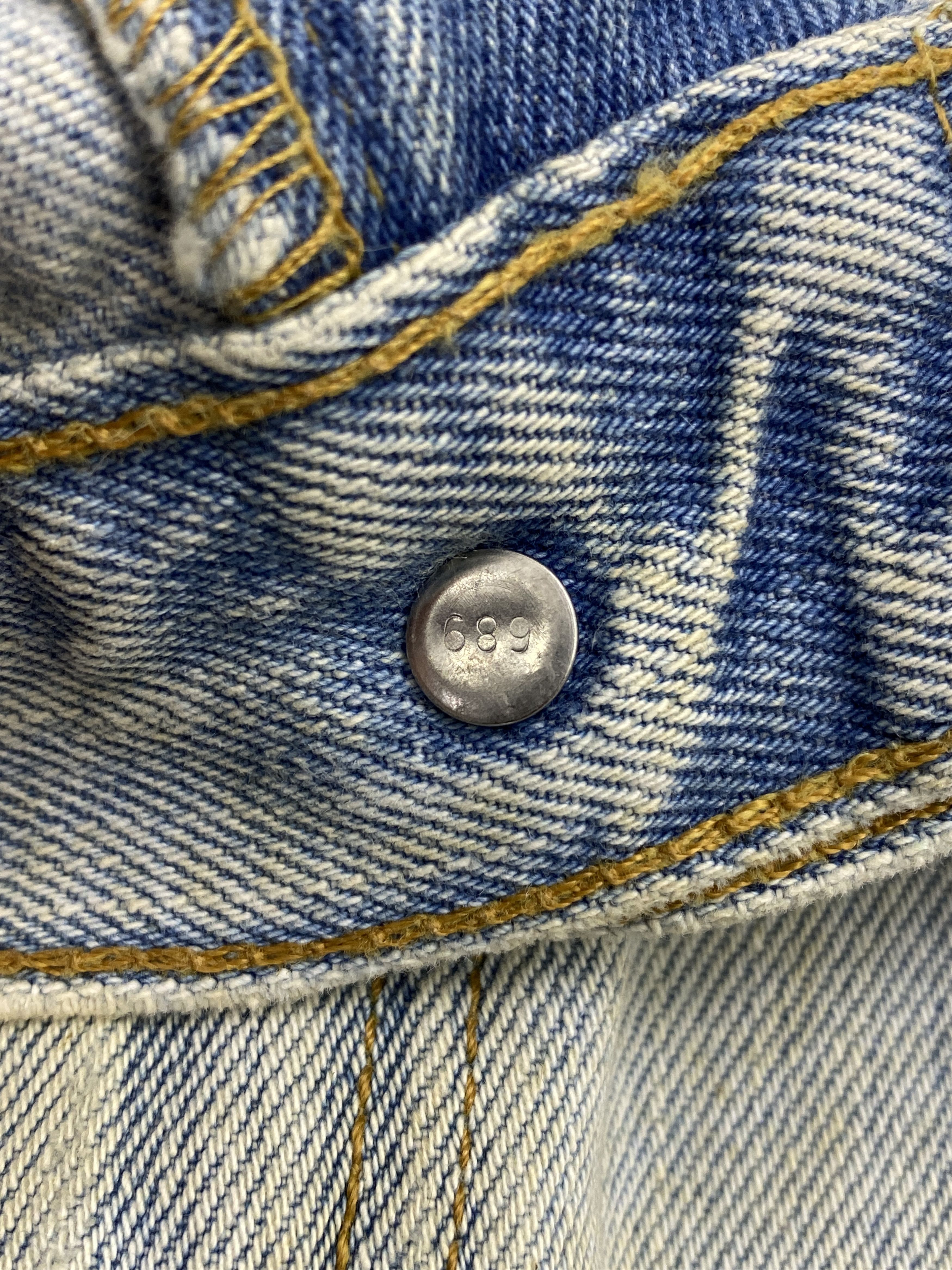 Levi's × Vintage Light Washed Vintage Levis 505 Straight Fit Denim Jeans Size US 40 / EU 56 - 15 Thumbnail
