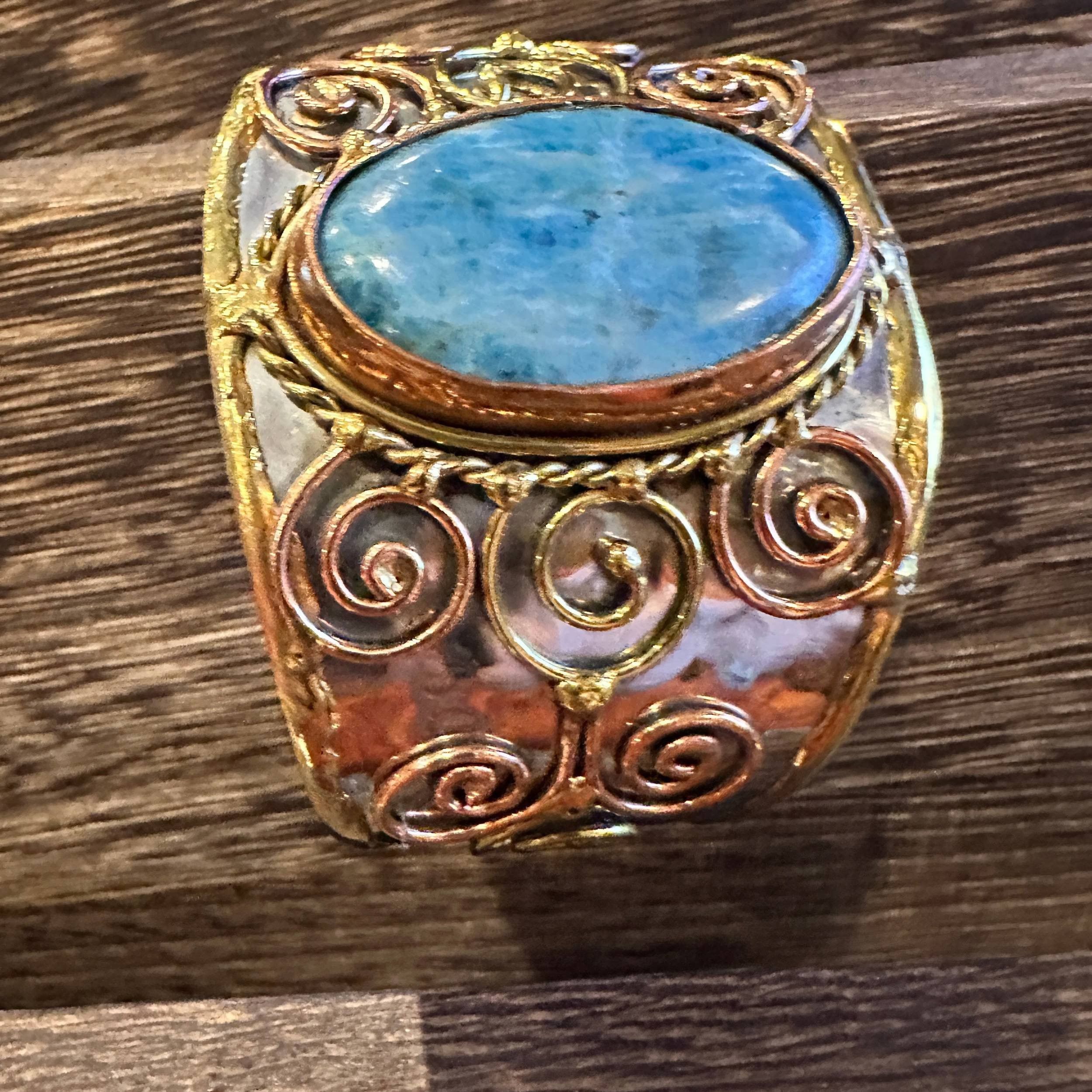 Other Artisan-Made 2-inch Wide Cuff Bracelet with Apatite Stone an Size ONE SIZE - 8 Thumbnail