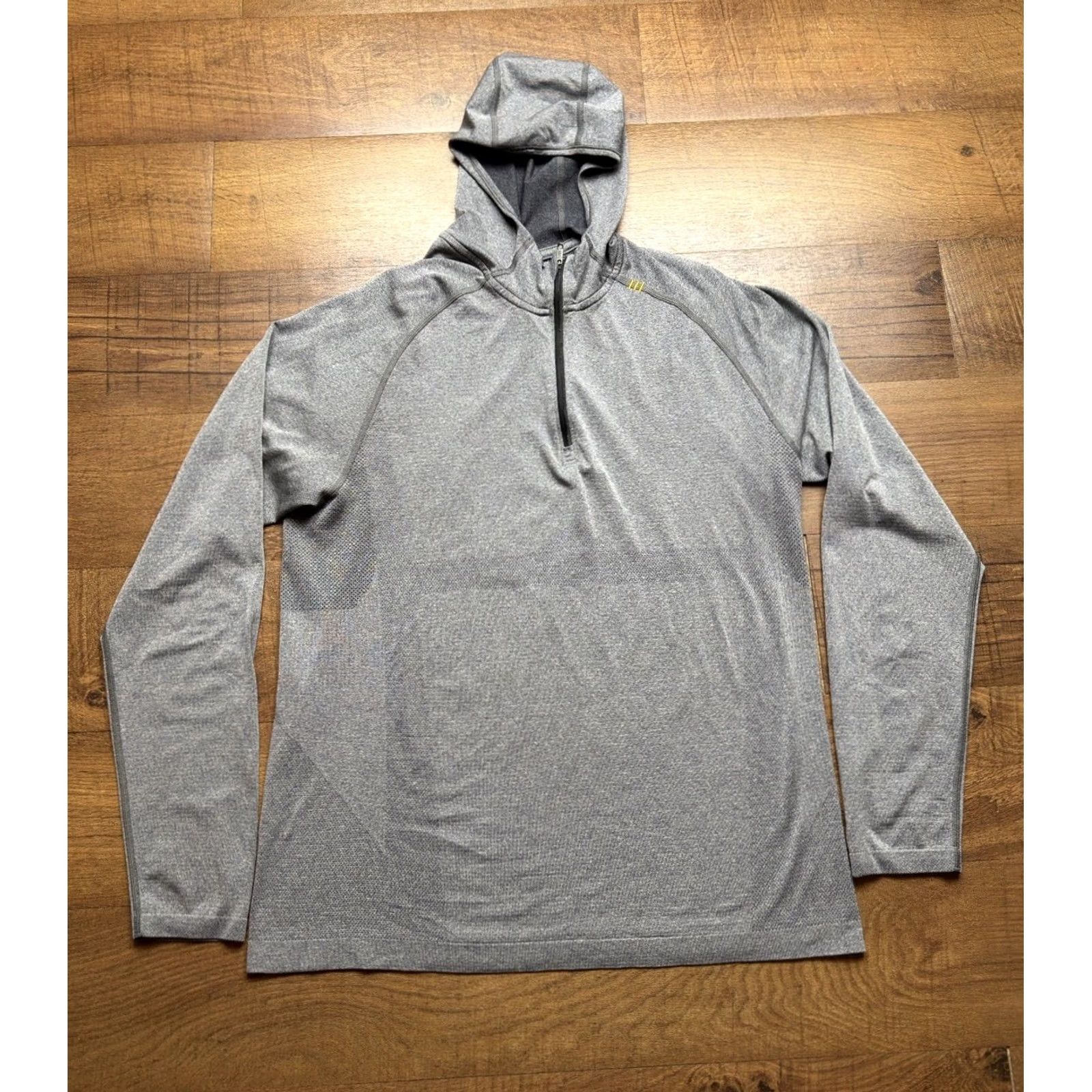 Lululemon Lululemon 1/4 Zip Mens Medium Gray Performance Vented Lightweight Gym Running Shirt Size US M / EU 48-50 / 2 - 2 Thumbnail