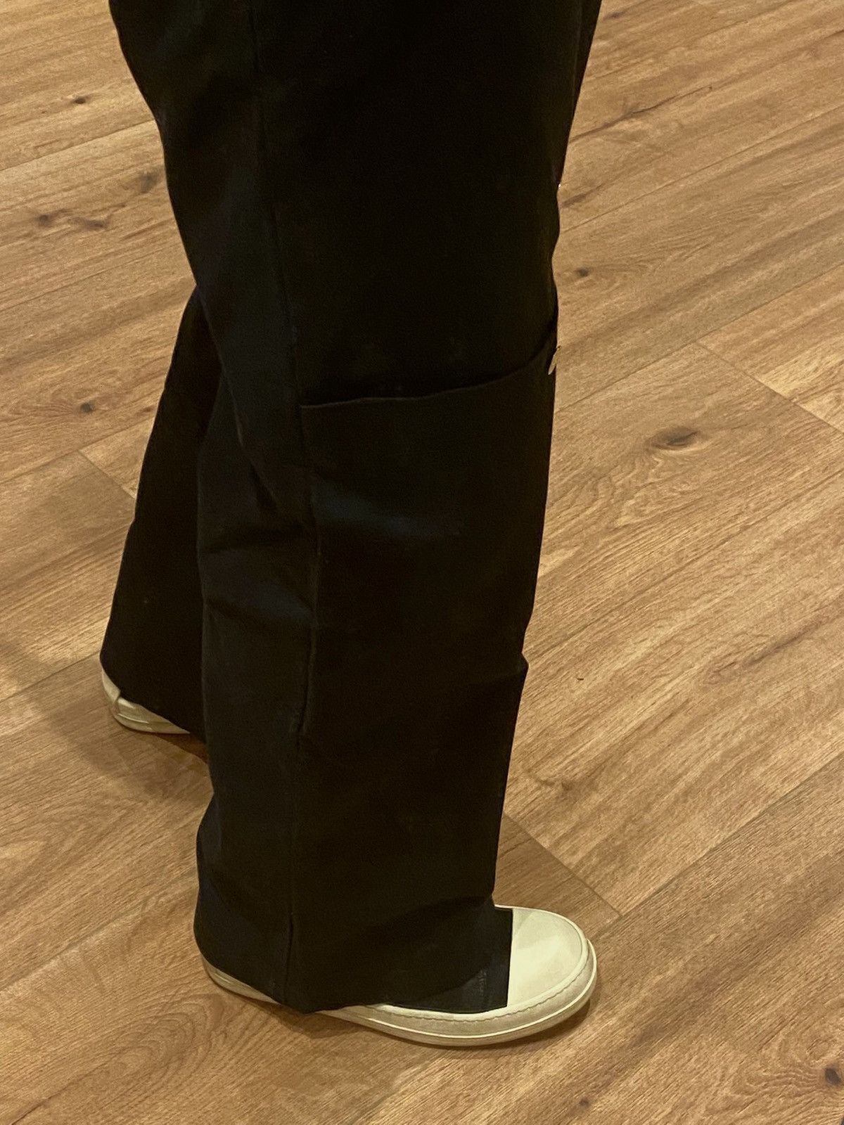 SPENCER BADU Spencer Badu Black Knee Pocket Cargo Black Size L Size US 34 / EU 50 - 2 Thumbnail