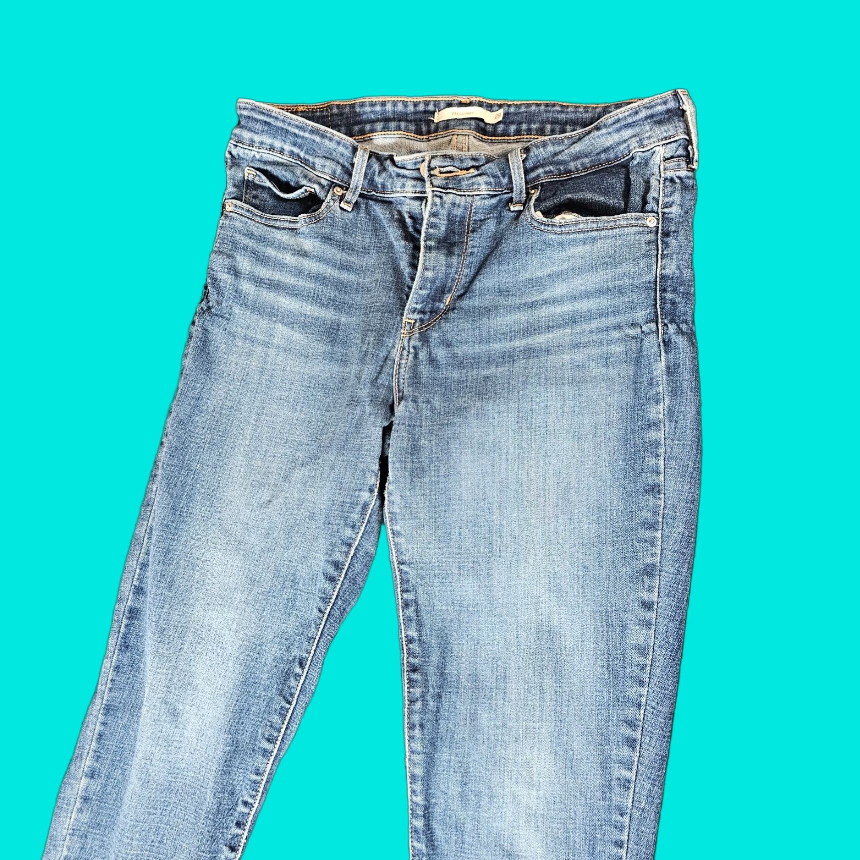 Levi's Levi's 711 Jeans Women's Skinny Medium Wash Denim Color Blue 29 Regular Inseam 28 Stretch Comfort Distressed Size 29 Size 29" - 1 Thumbnail