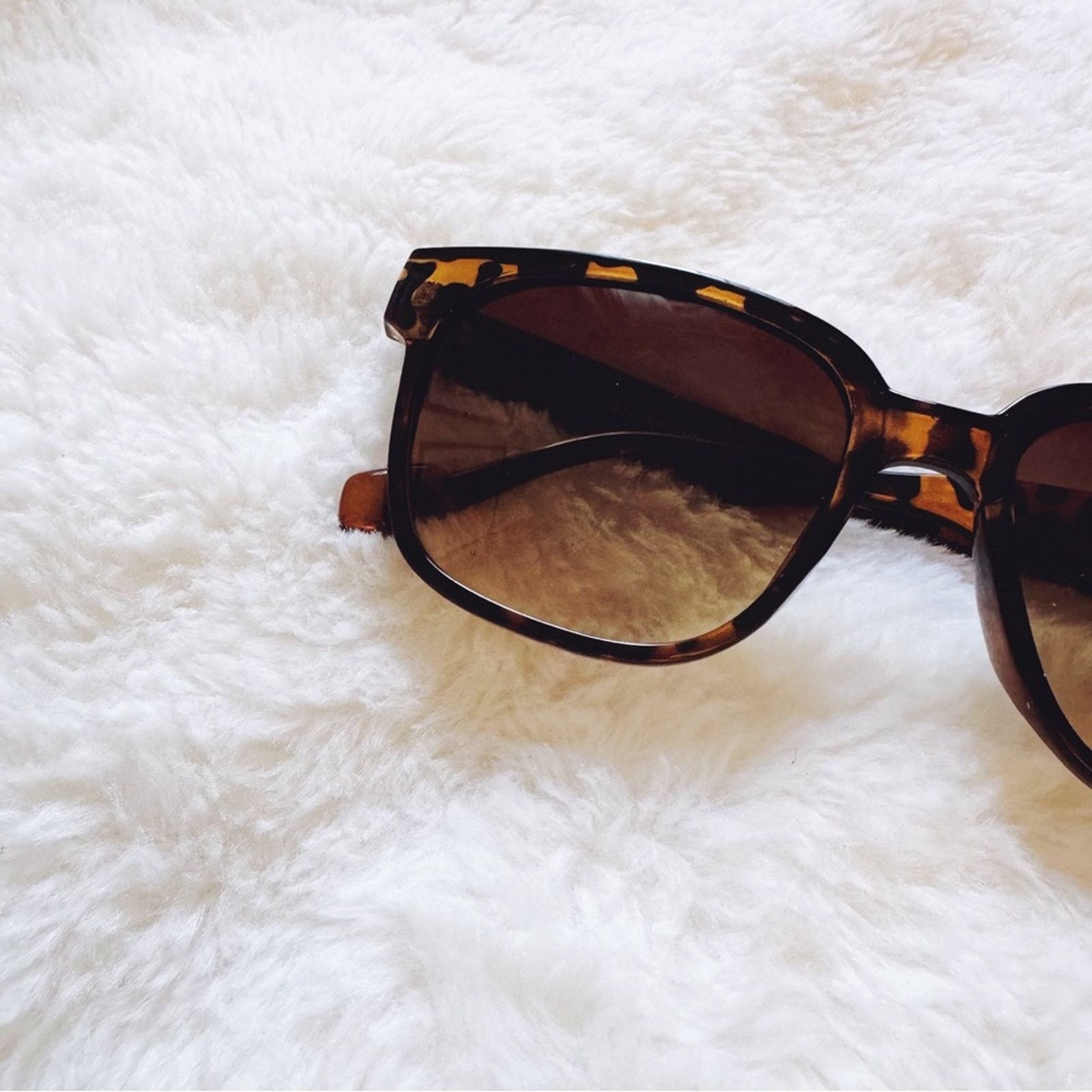 Other Octavia Tortoise Brown Oversized Chic Sunglasses Size ONE SIZE - 2 Thumbnail