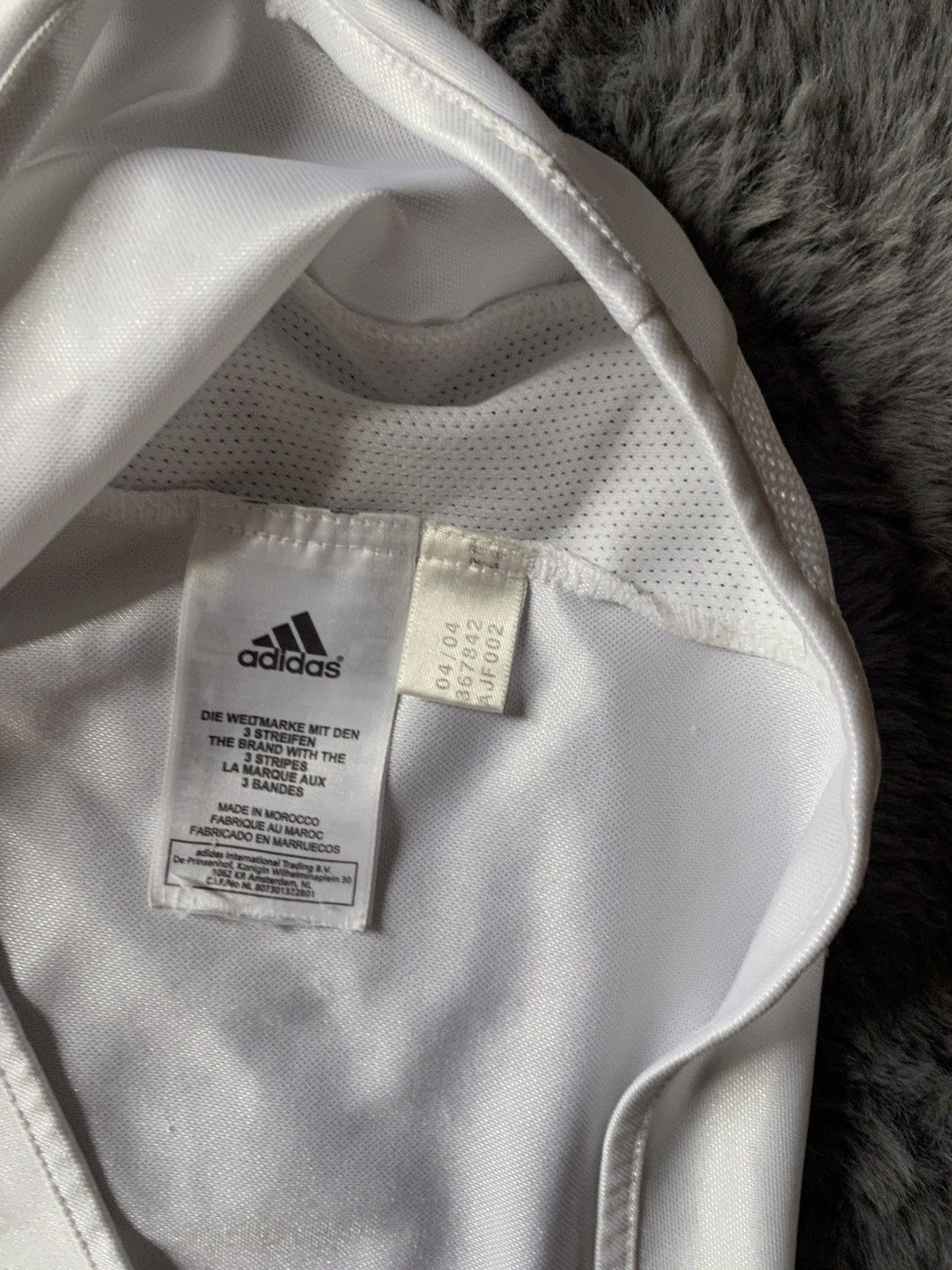 Adidas Real Madrid 2004/2005 — #16 GRAVESEN (Size S) Size US S / EU 44-46 / 1 - 3 Thumbnail
