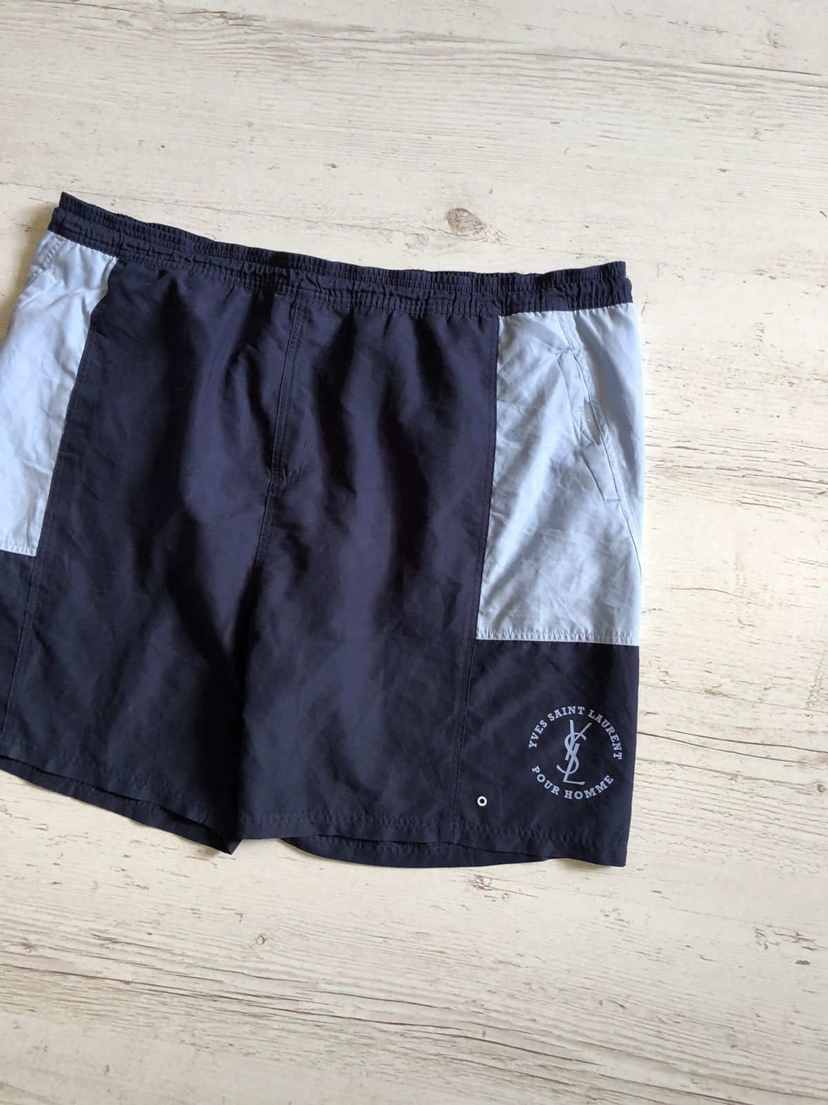 Yves Saint Laurent Shorts yves saint laurent vintage Size US 40 / EU 56 - 2 Thumbnail
