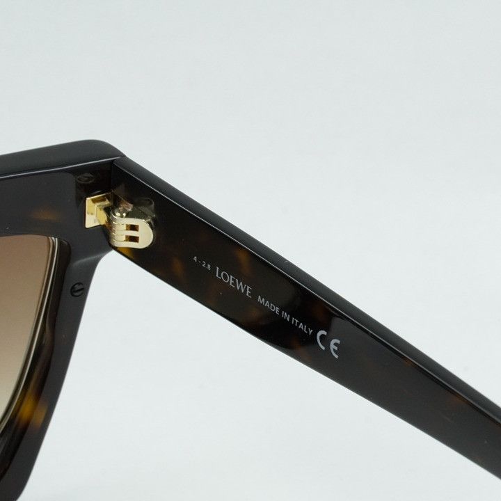 Loewe Loewe LW40012F 52F Sunglasses Dark Havana Shield Frame Size ONE SIZE - 6 Thumbnail