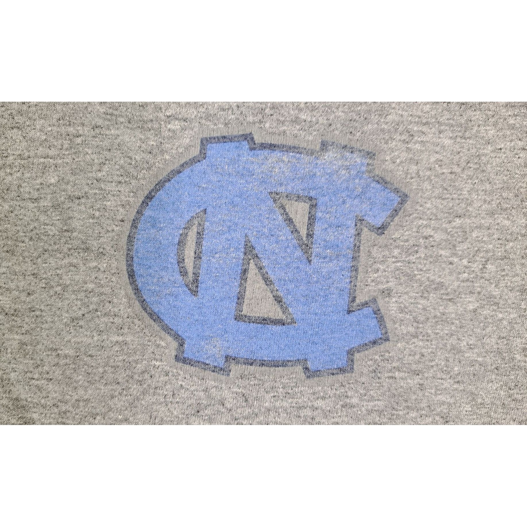 Nike Vintage Nike Jordan Jump Man North Carolina Large T Shirt Size US L / EU 52-54 / 3 - 4 Thumbnail