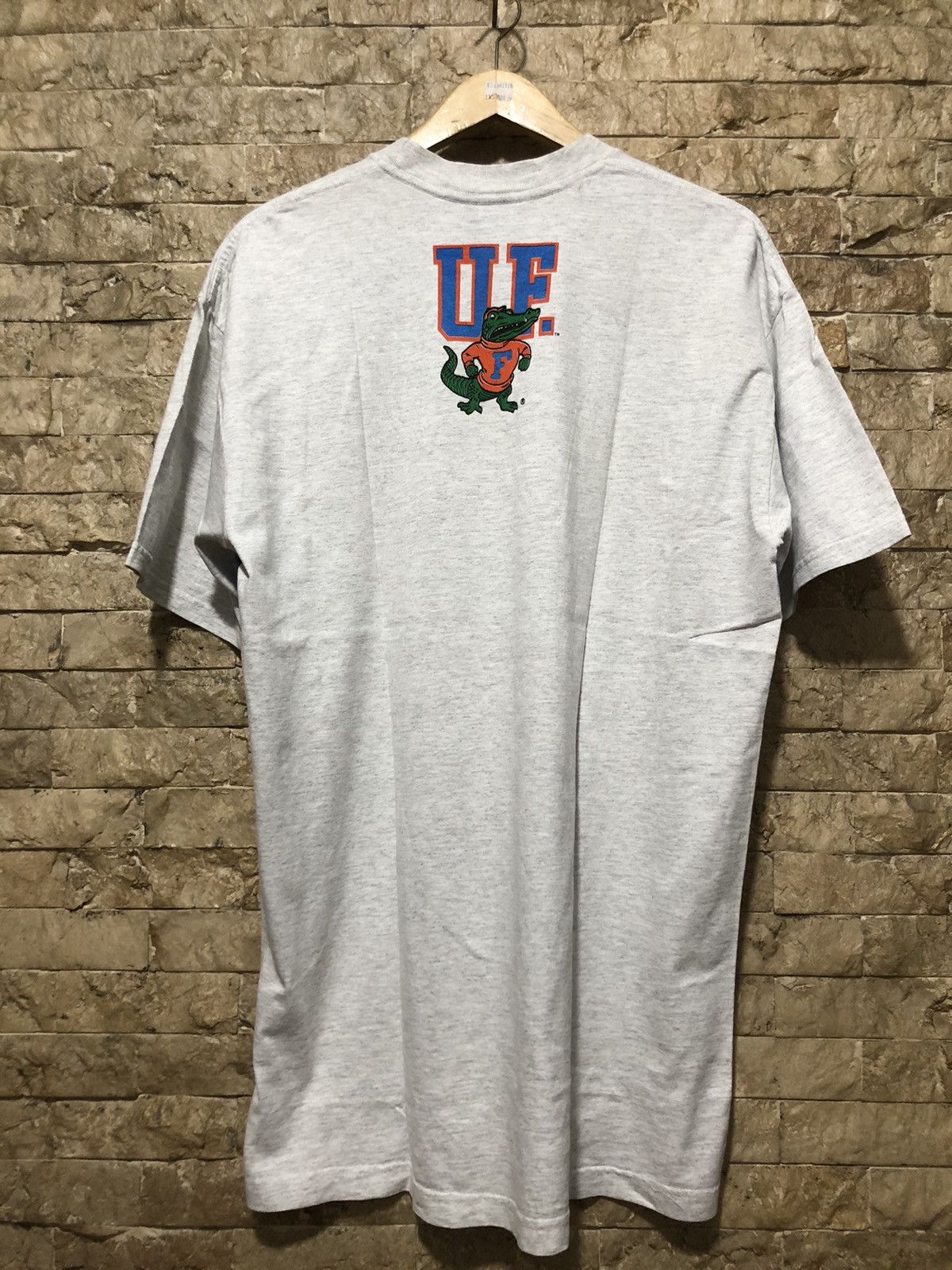 NBA Vintage Magic Johnson Florida Gators T shirt Size US XL / EU 56 / 4 - 2 Thumbnail