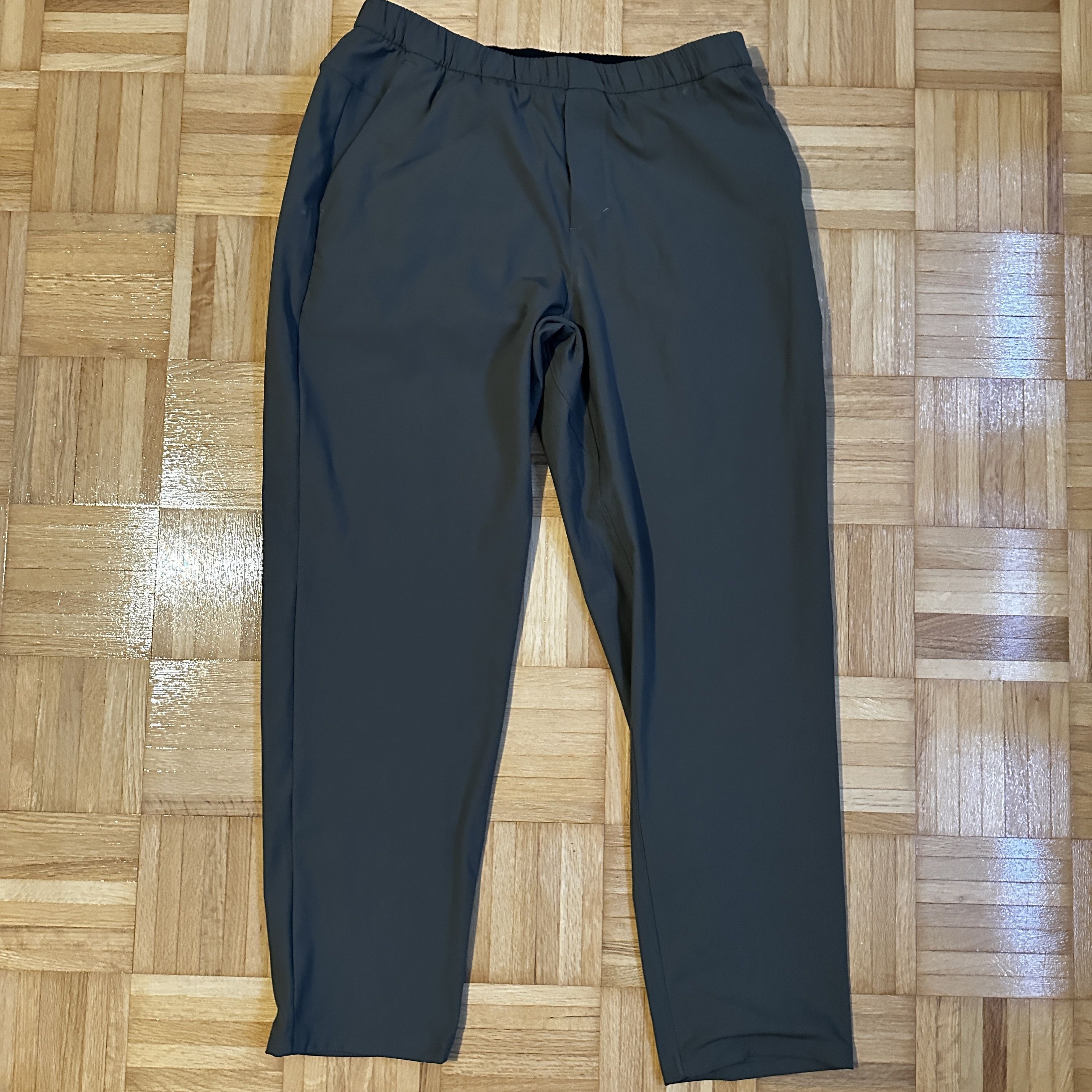 Lululemon Lululemon ABC Pull-On Pant Army Green Large Size US 36 / EU 52 - 1 Thumbnail