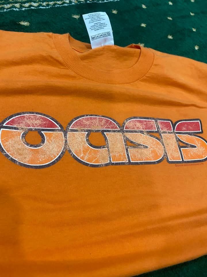 Band Tees vintage oasis band tees Size US L / EU 52-54 / 3 - 4 Thumbnail