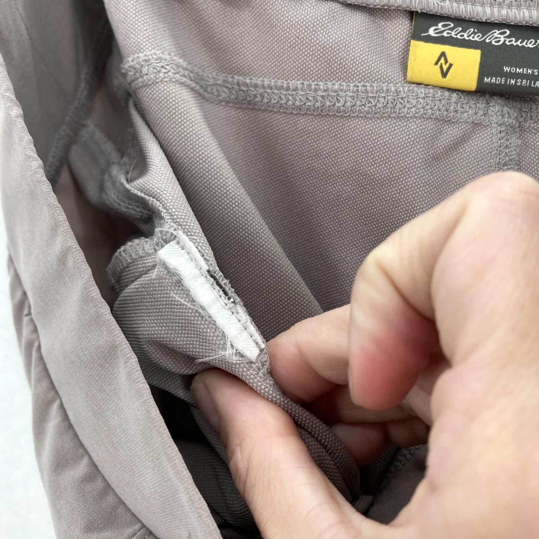Eddie Bauer Eddie Bauer Travex Cropped Cargo Pants Womens 18 Taupe Gray Pull On Stretch Hiking Size 40" / US 18 - 5 Thumbnail