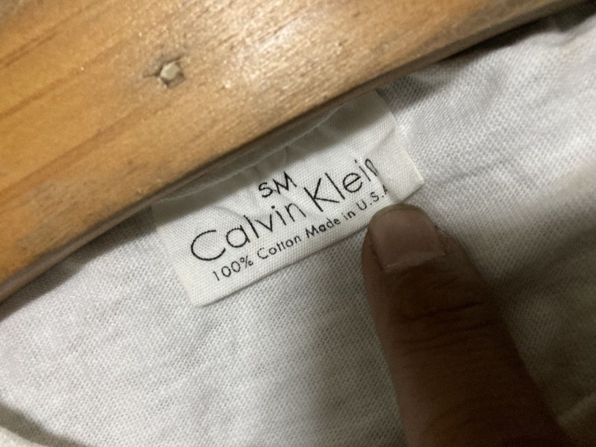 Calvin Klein Vintage T-shirt Calvin Klein 90s Size US L / EU 52-54 / 3 - 5 Thumbnail