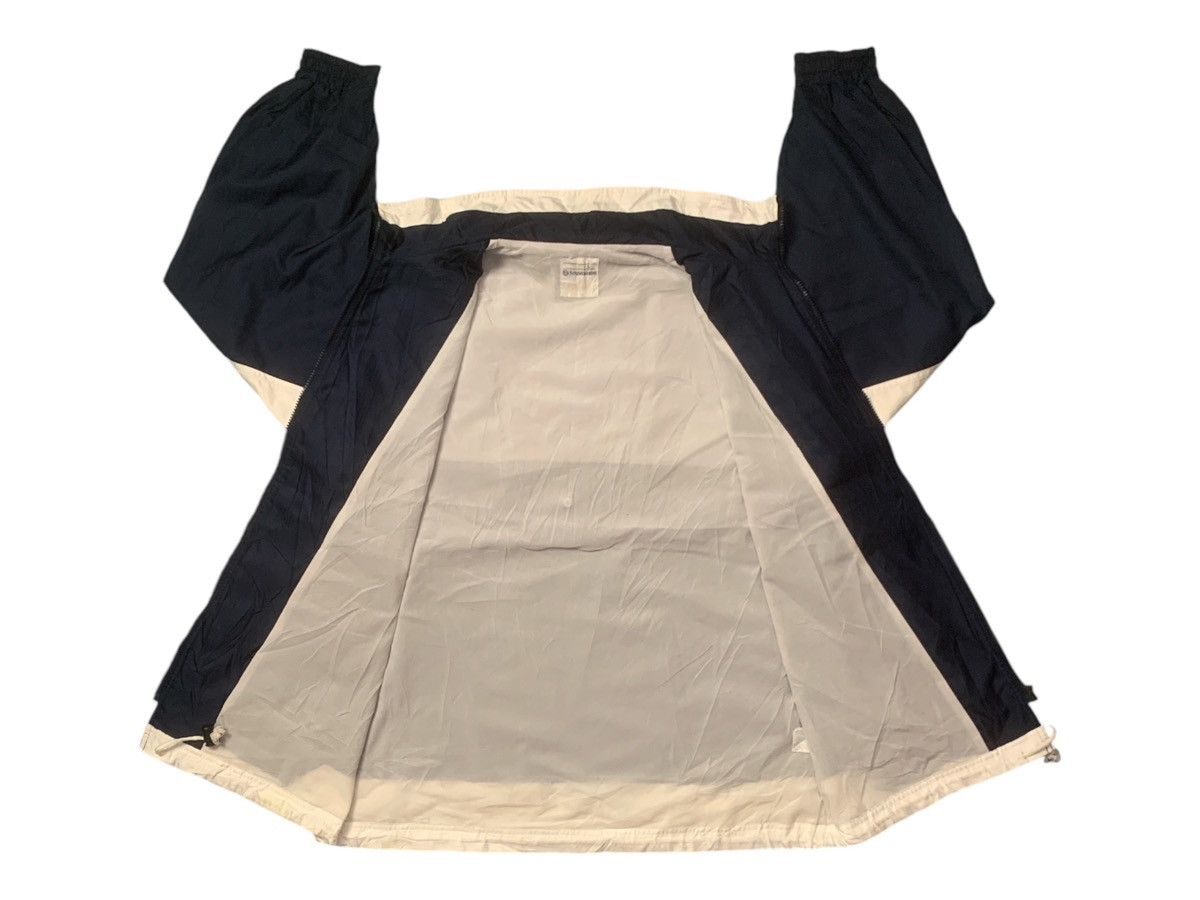 Sergio Tacchini × Vintage Rare Design Vintage Sergio Tacchini Sportswear Zipper Jacket Size US L / EU 52-54 / 3 - 3 Thumbnail