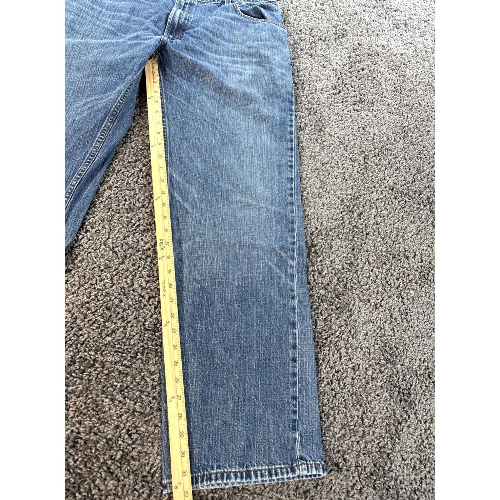 Levi's VINTAGE Levi's 559 Relaxed Straight Jeans Mens 38x32 Med Wash Blue Cotton 559 Straight Regular 32 Inseam Men Size US 38 / EU 54 - 2 Thumbnail