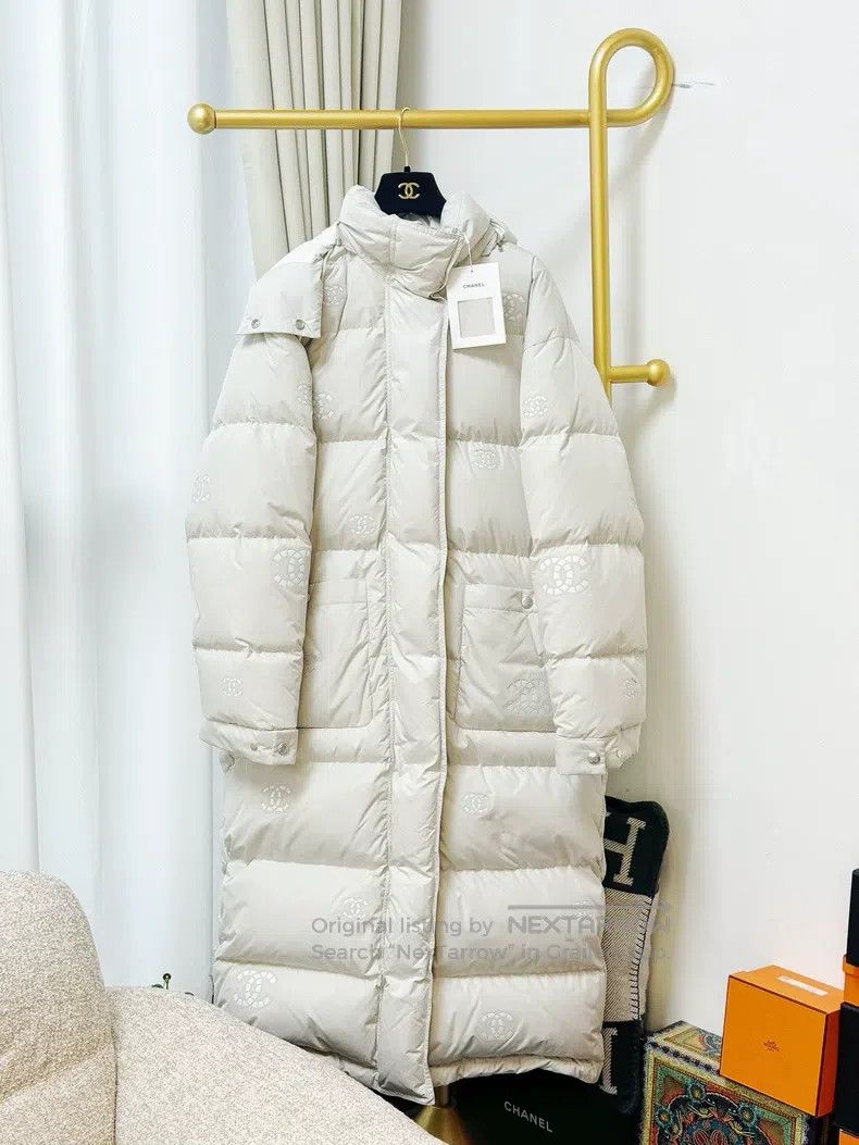 Chanel Chanel 21N Coco Neige Ski Series Hot Light Gray Hooded Lon Size XS / US 0-2 / IT 36-38 - 1 Thumbnail