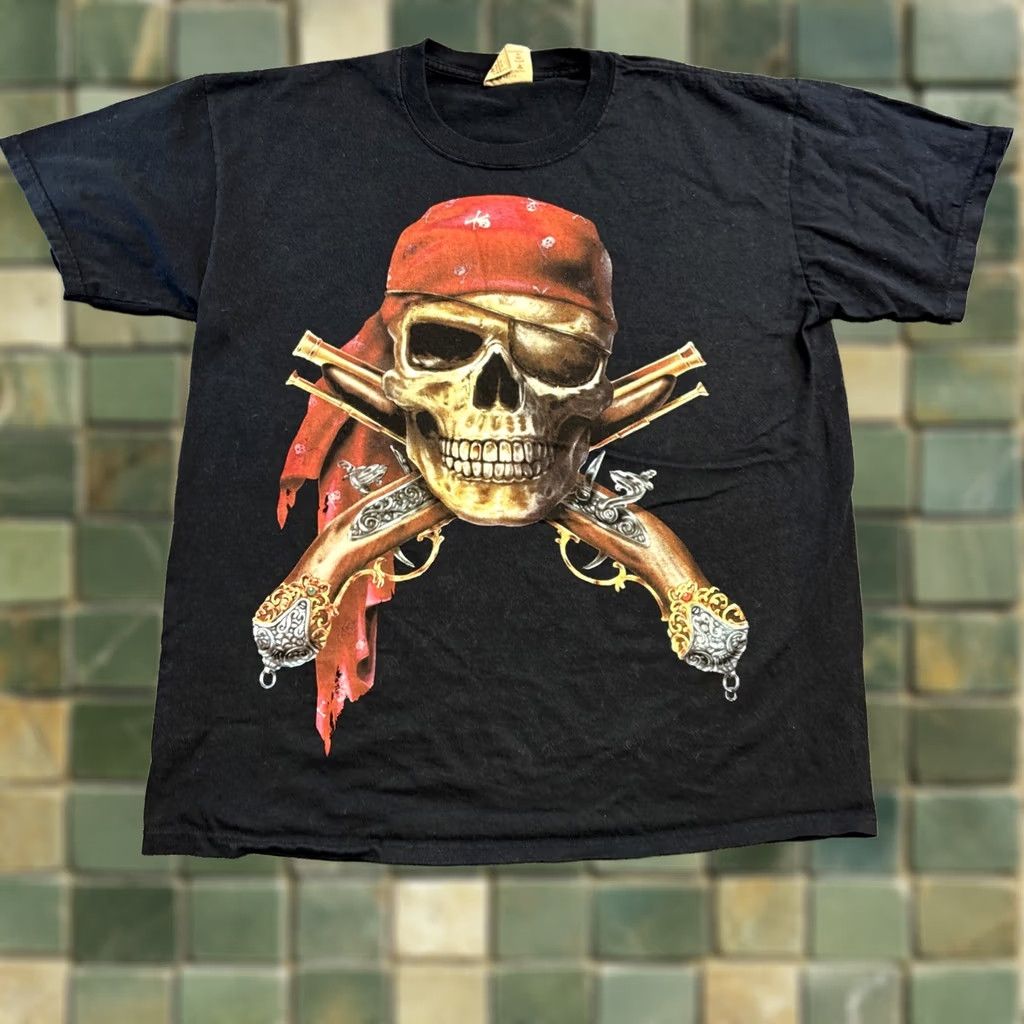 The Mountain VINTAGE The Mountain T Shirt Men’s Large Black Pirate Skull Crossed Pistols Mens L Black Skull Pirates T-Shirt Size US L / EU 52-54 / 3 - 1 Thumbnail