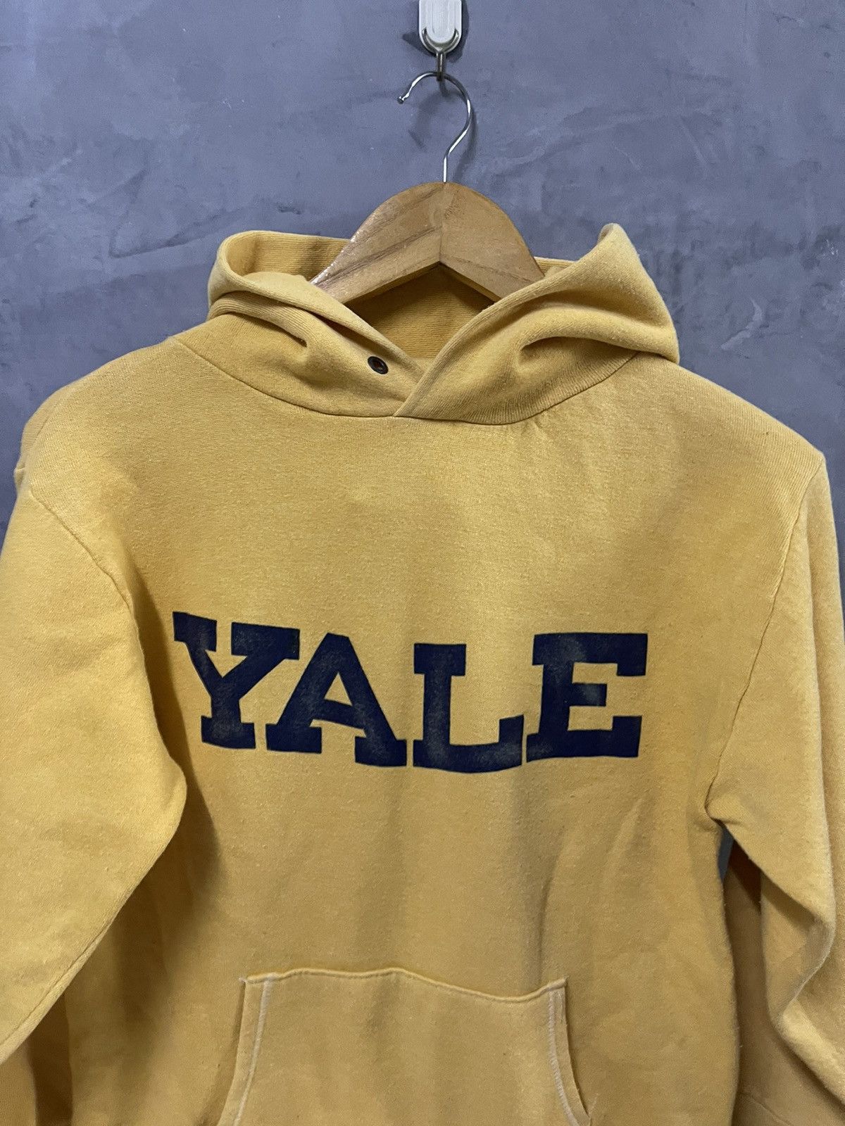 Russell Athletic Vintage 70s 80s “Sportswear” Hoodie “ YALE ” Size US S / EU 44-46 / 1 - 2 Thumbnail