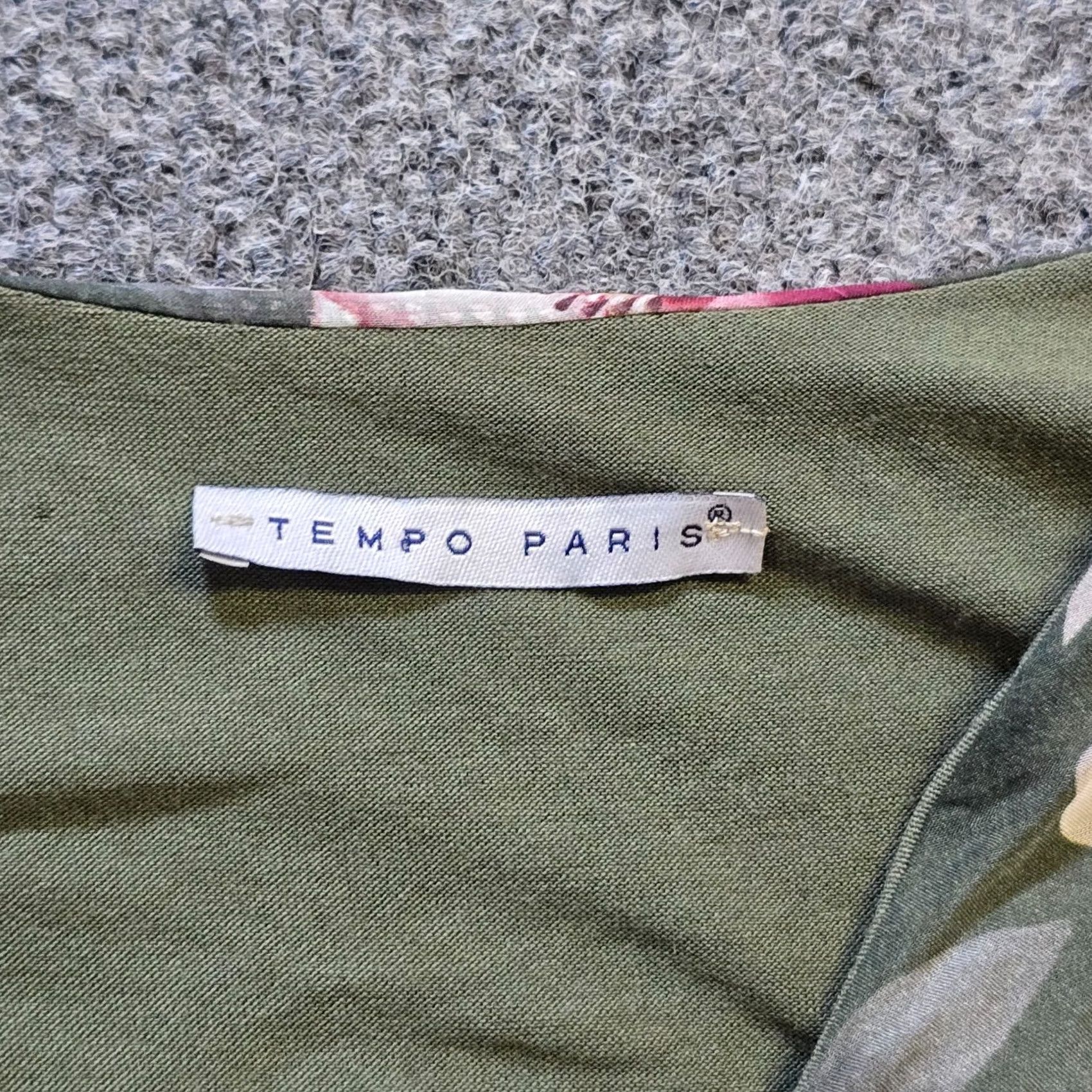 Vintage Tempo Paris Top Womens Medium Green Floral Silk Blend Flare Sleeve Chiffon Casual Classic 3/4 Sleeve Round Neck Size M / US 6-8 / IT 42-44 - 3 Thumbnail