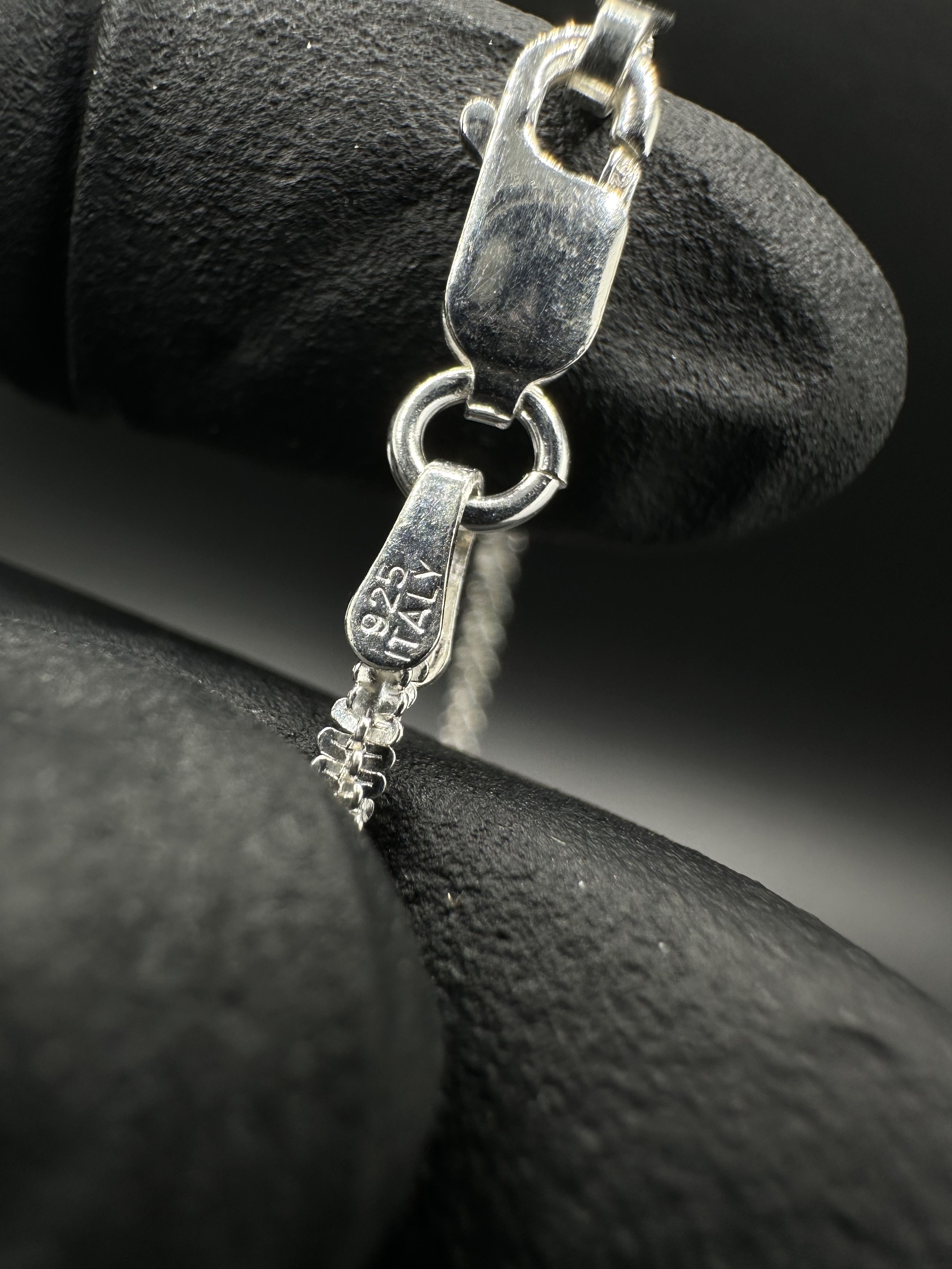 Jewelry STERLING SILVER 925 "TWISTED ROCK" BRACELET Size ONE SIZE - 7 Thumbnail