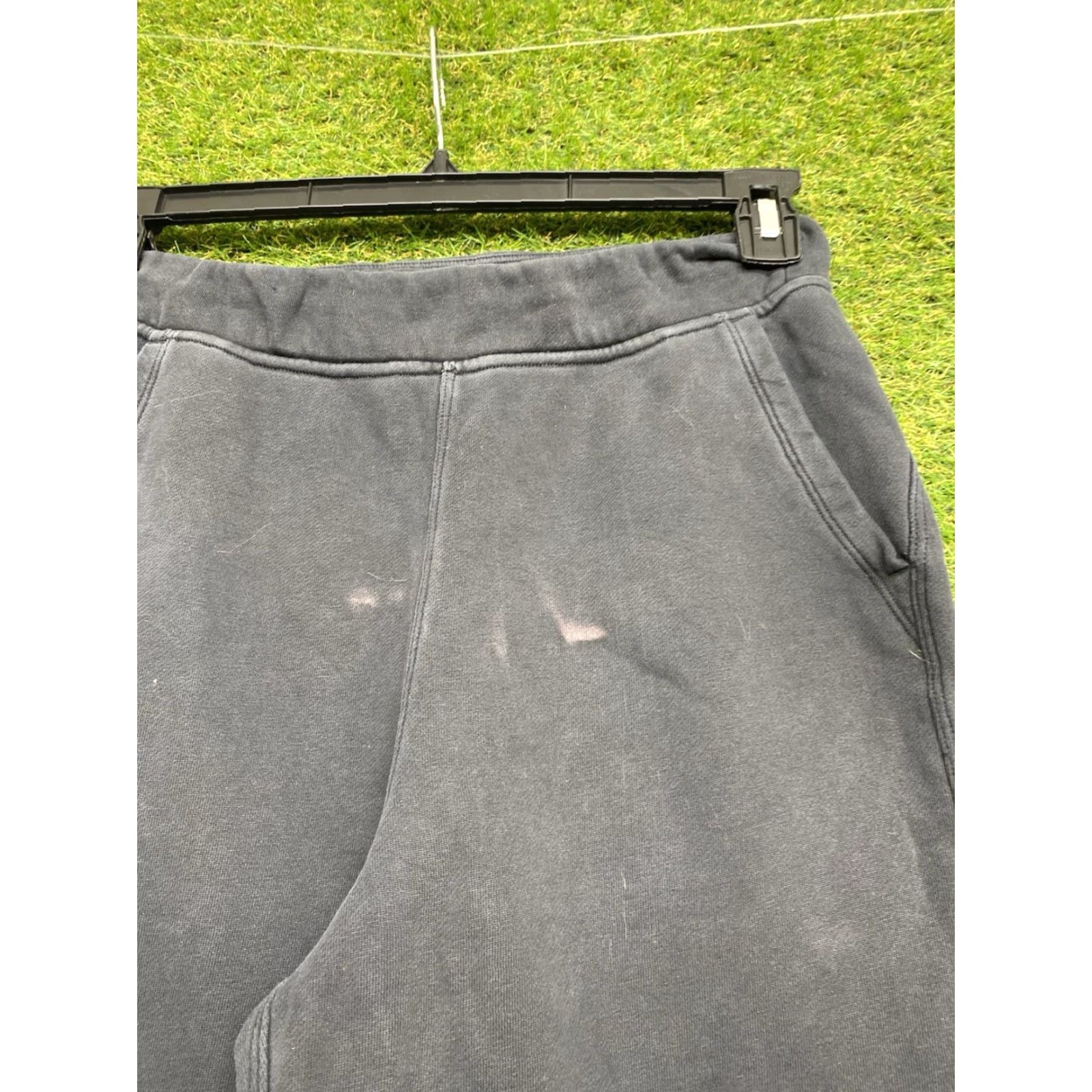Lululemon Lululemon Womens Small Sweatpants Black Athleticwear Joggers 26x28 Inseam 28 Comfort Pockets Tapered Activewear Size 28" / US 6 / IT 42 - 4 Thumbnail