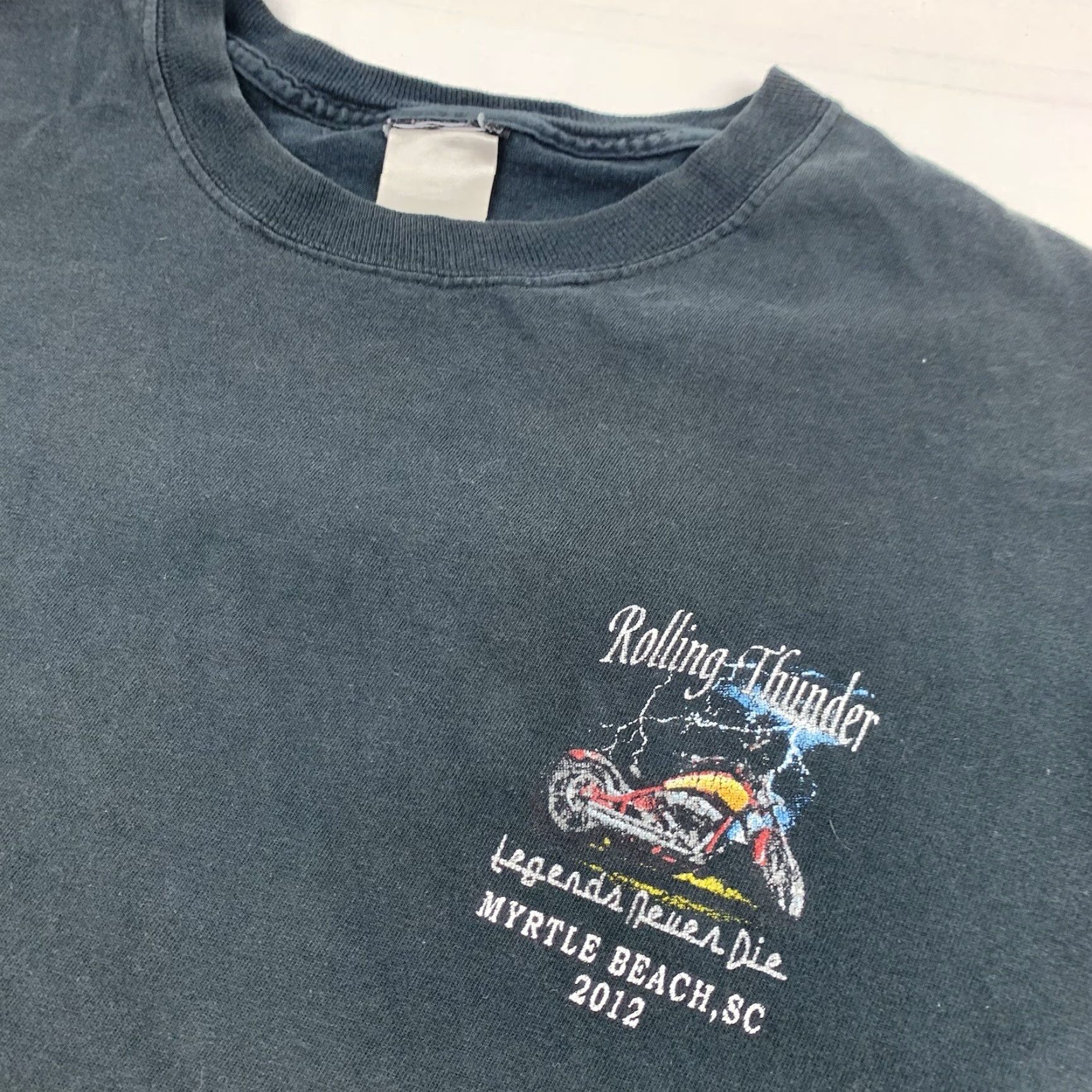 Harley Davidson VINTAGE Harley-Davidson Rolling Thunder Myrtle Beach T Shirt Adult Large Black Motorcycle Biker 2012 Mens L Black Short Sleeve Crew Neck T-Shirt Size US L / EU 52-54 / 3 - 5 Thumbnail