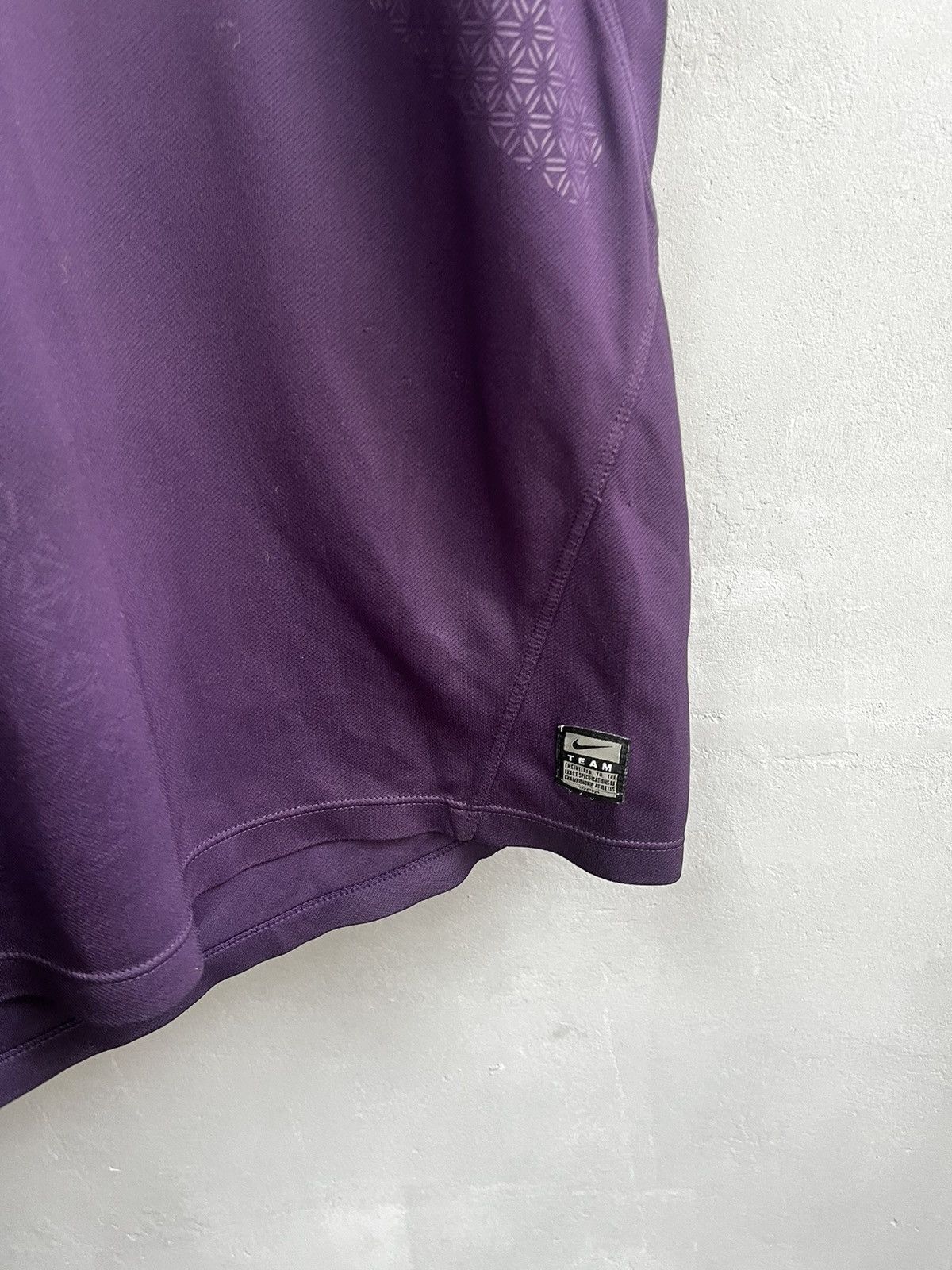Nike × Vintage Vintage Nike purple rugby jersey England size M Size US M / EU 48-50 / 2 - 6 Thumbnail