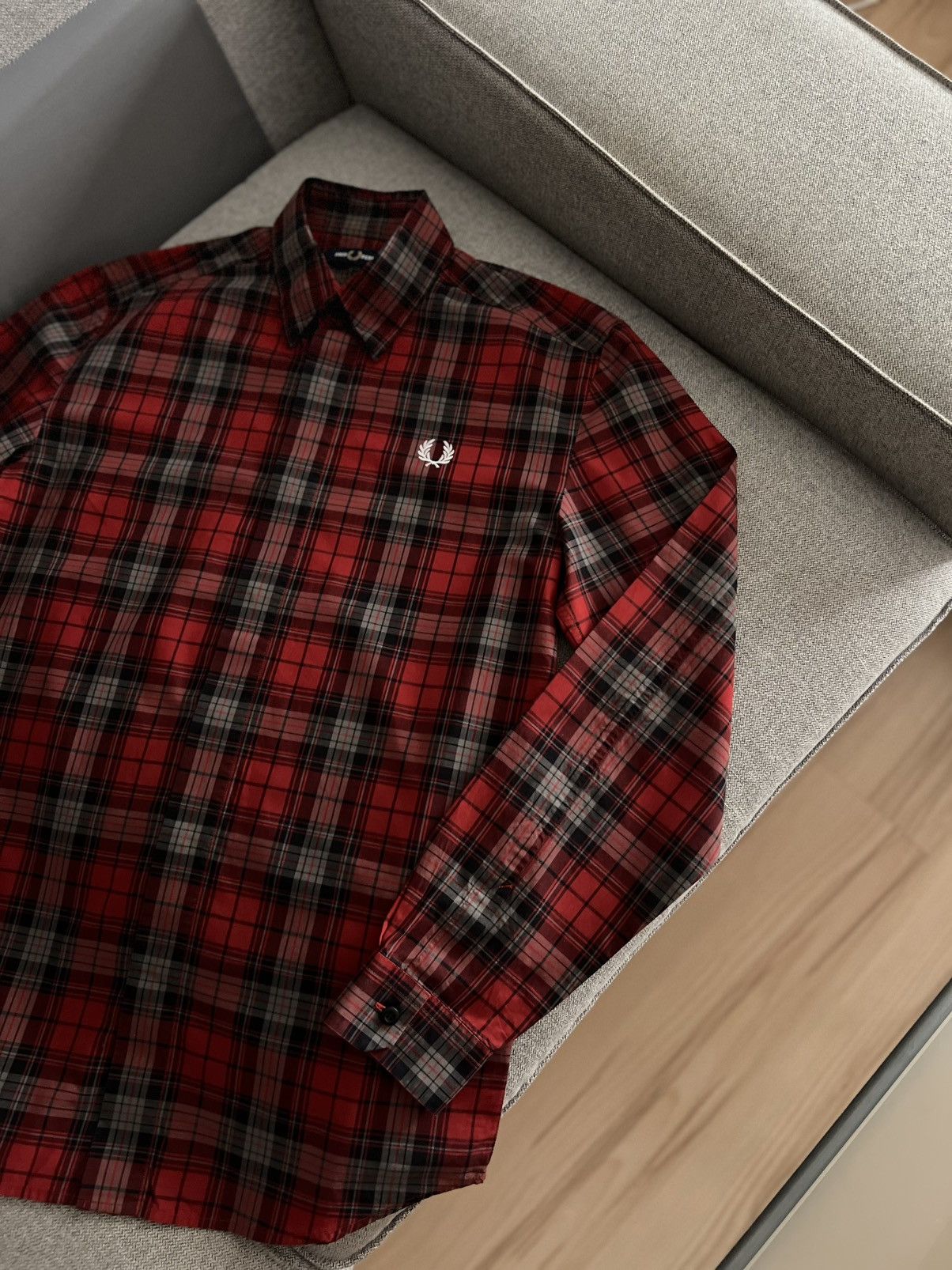 Fred Perry Fred Perry Checkered Red Logo Shirt Size US S / EU 44-46 / 1 - 2 Thumbnail