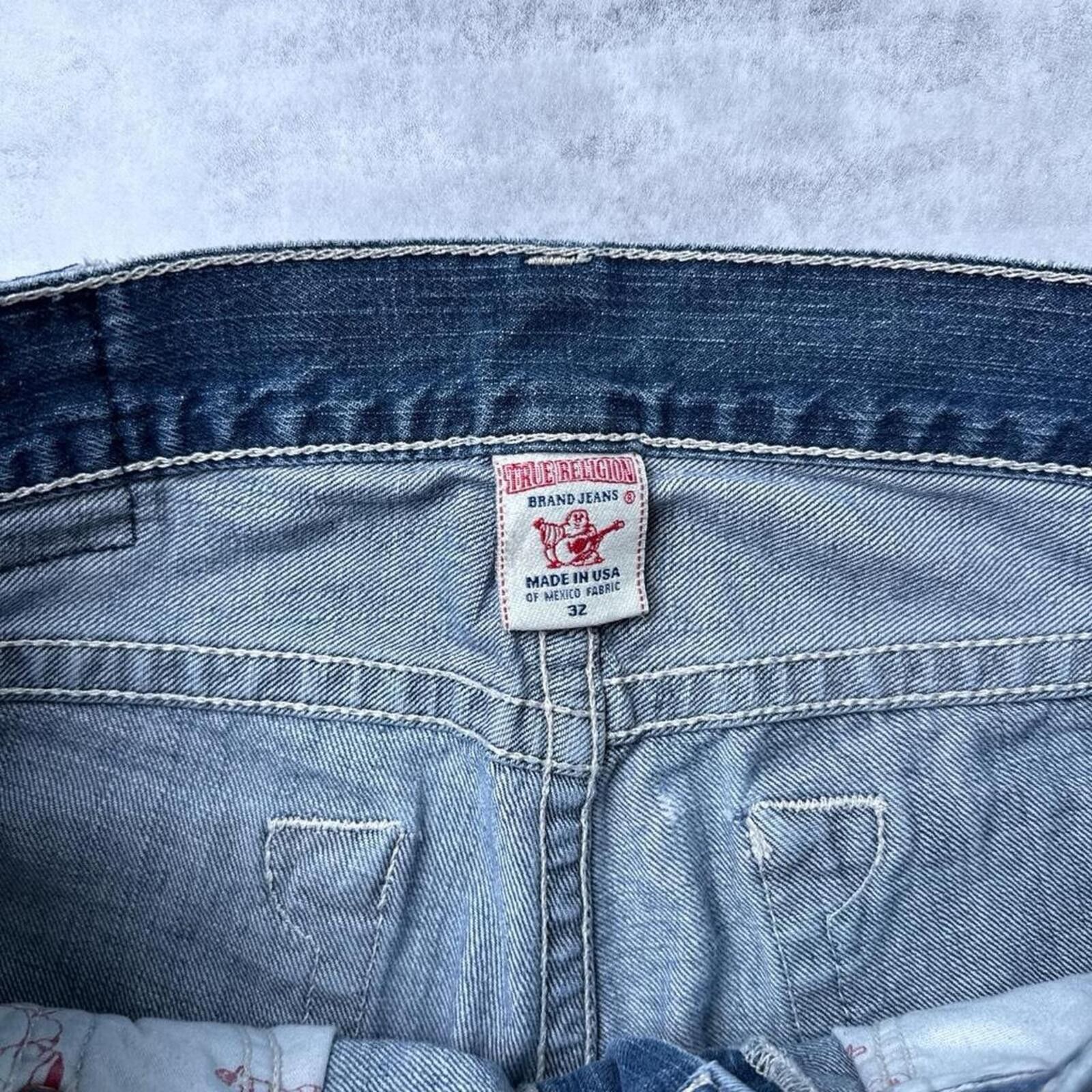 True Religion Y2K True Religion blue denim distressed shorts Size US 32 / EU 48 - 3 Thumbnail