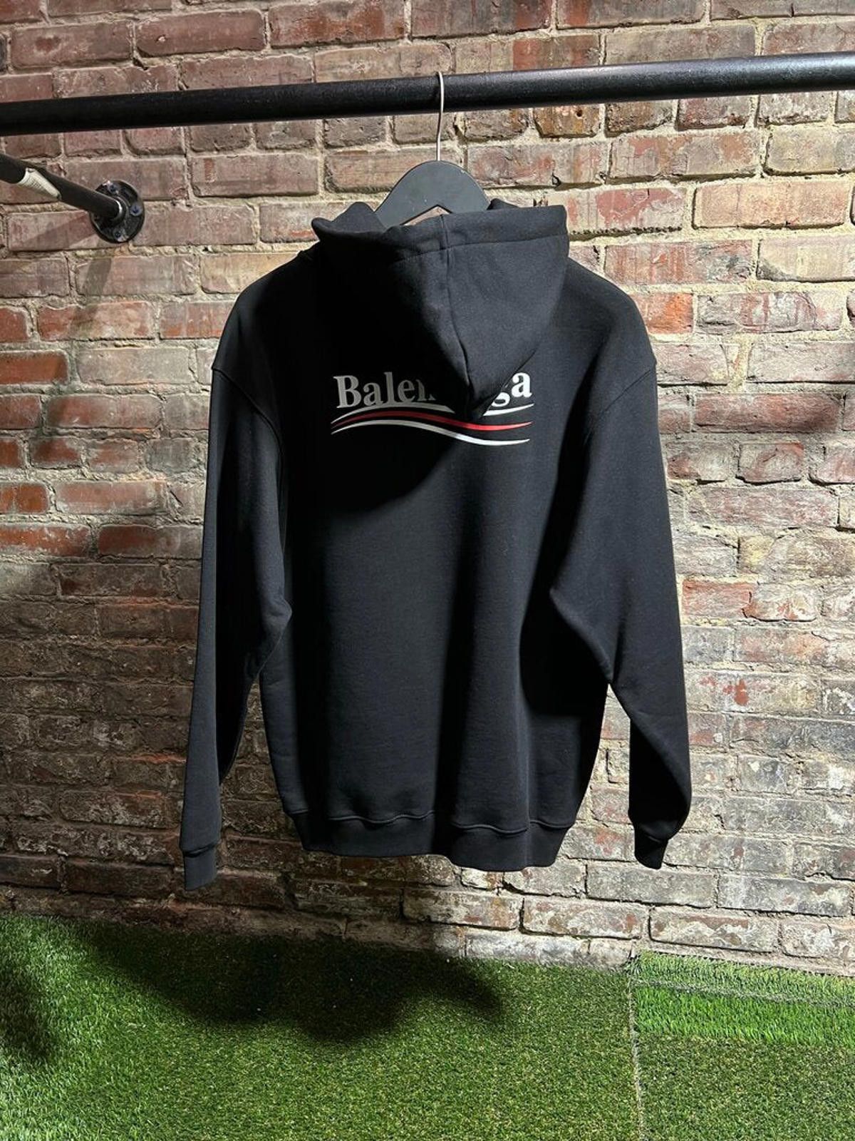 Balenciaga Balenciaga Campaign Hoodie Black Sz. XXS Size ONE SIZE - 2 Thumbnail