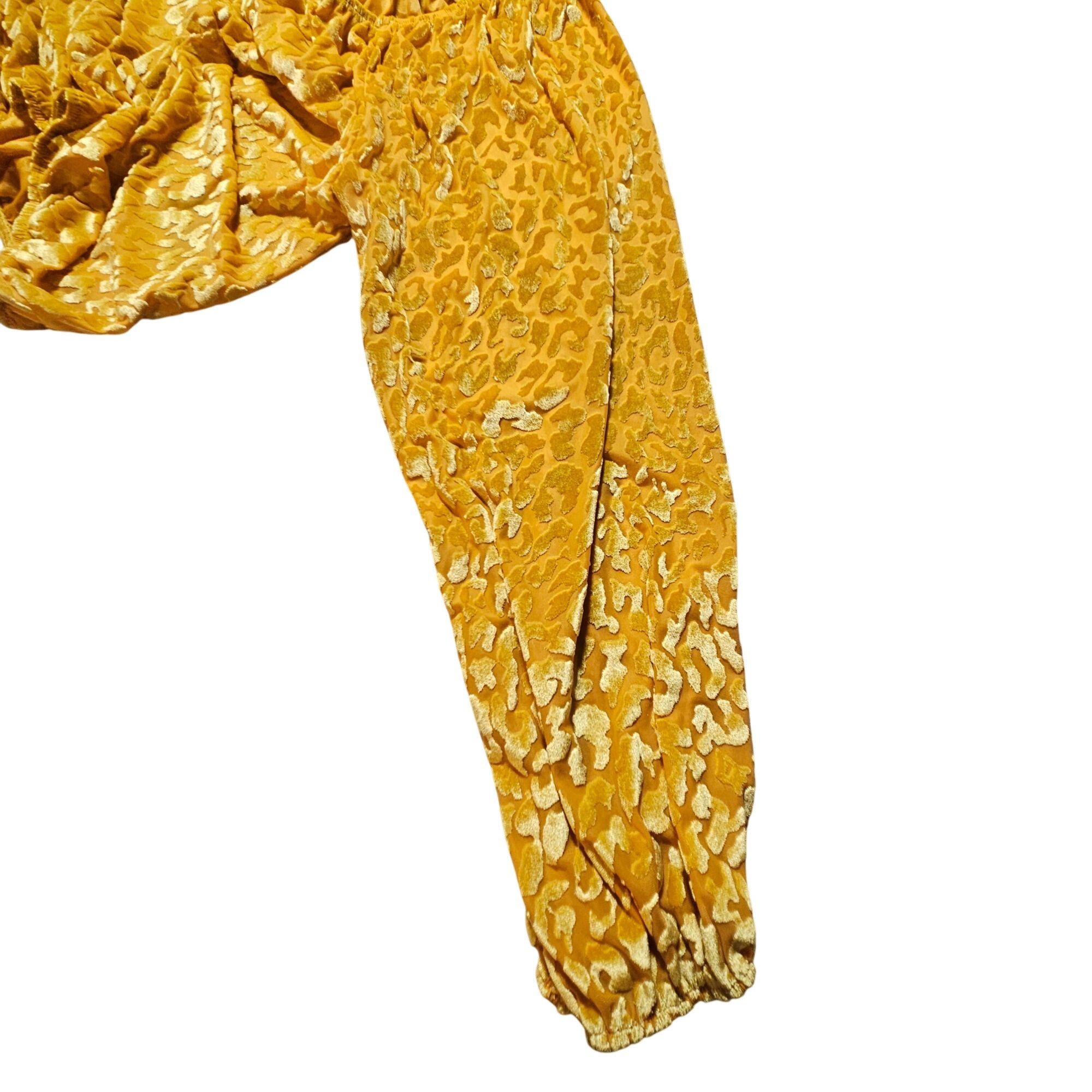 Other Lucky & Blessed Women’s Velvet Blouse Gold M Off Shoulder Lu Size M / US 6-8 / IT 42-44 - 5 Thumbnail