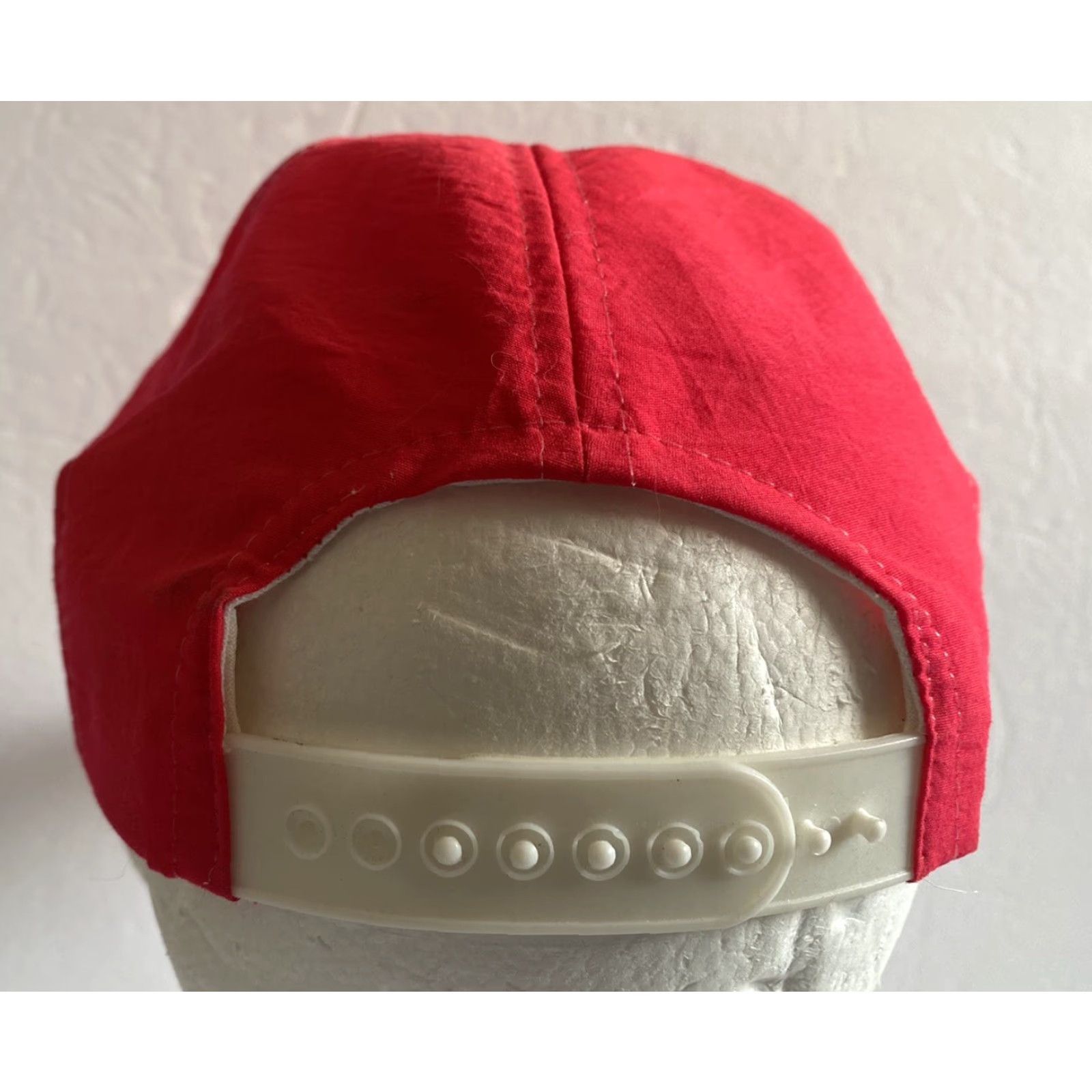 Vintage VINTAGE Dolly Madison Bakery SnapBack Hat Red 90s 80s Men One Size Red Hat Size ONE SIZE - 4 Thumbnail