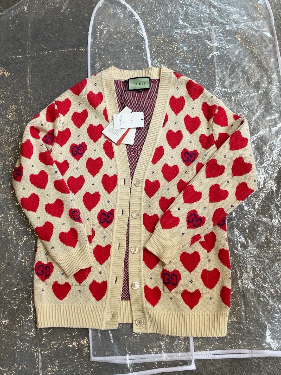 Gucci Gucci Heart Pattern Beige Knit Cardigan Size XS / US 0-2 / IT 36-38 - 1 Thumbnail
