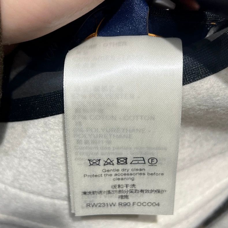 Louis Vuitton Louis Vuitton Light grey big presbyopia reversible coat Size 4XL / US 24-26 - 6 Thumbnail