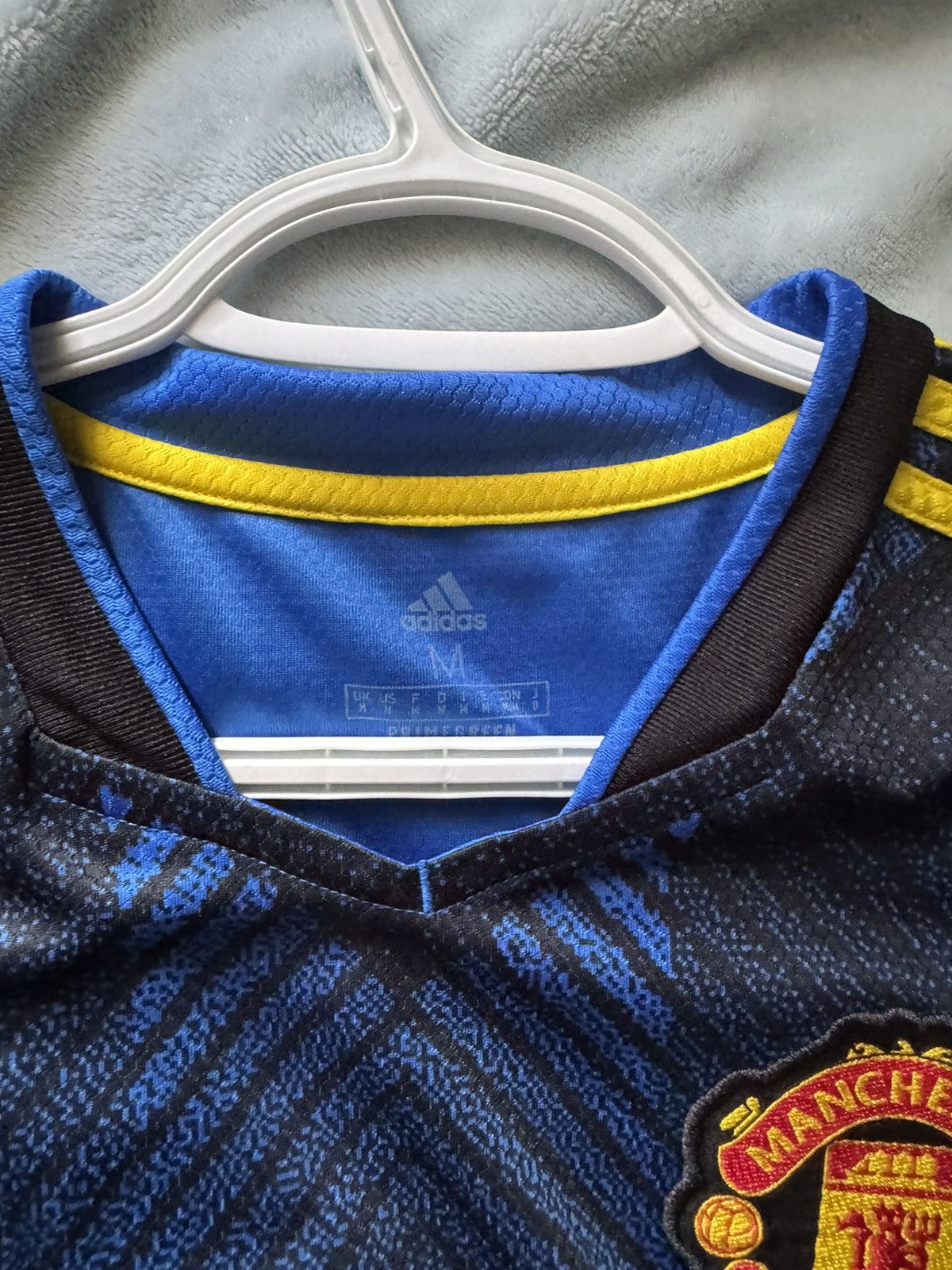 Adidas Manchester United jersey 2021 3rd kit Size US M / EU 48-50 / 2 - 3 Thumbnail