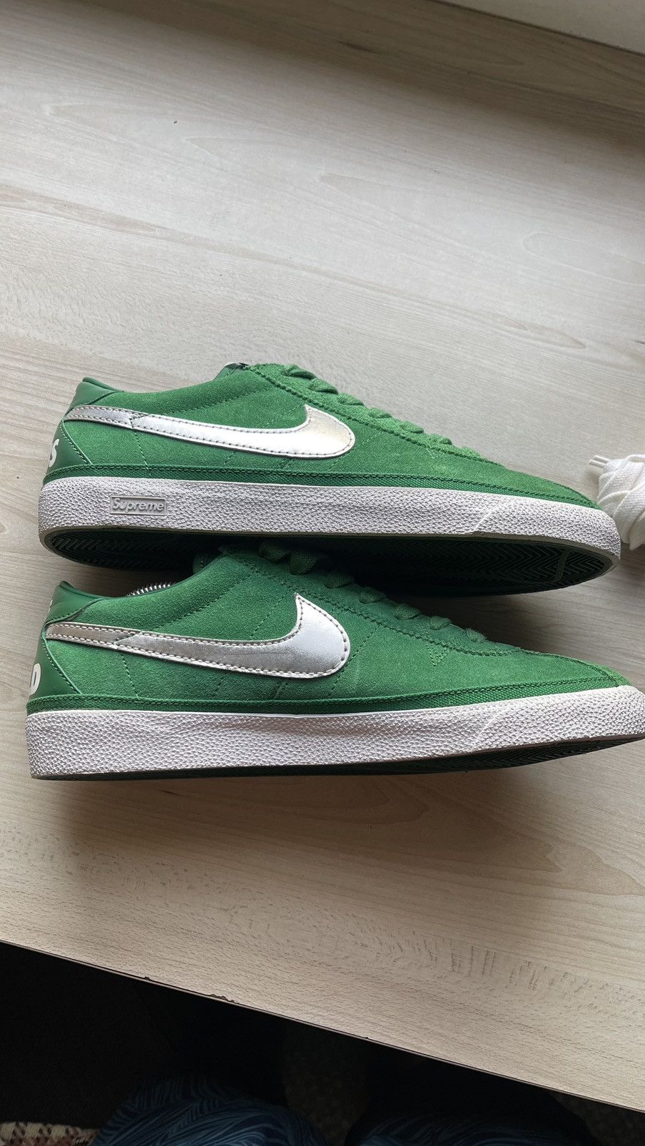 Nike × Supreme Nike Zoom Bruin SB Supreme Pine Green/Metallic Size Mens US8 Size US 8 / EU 41 - 4 Thumbnail