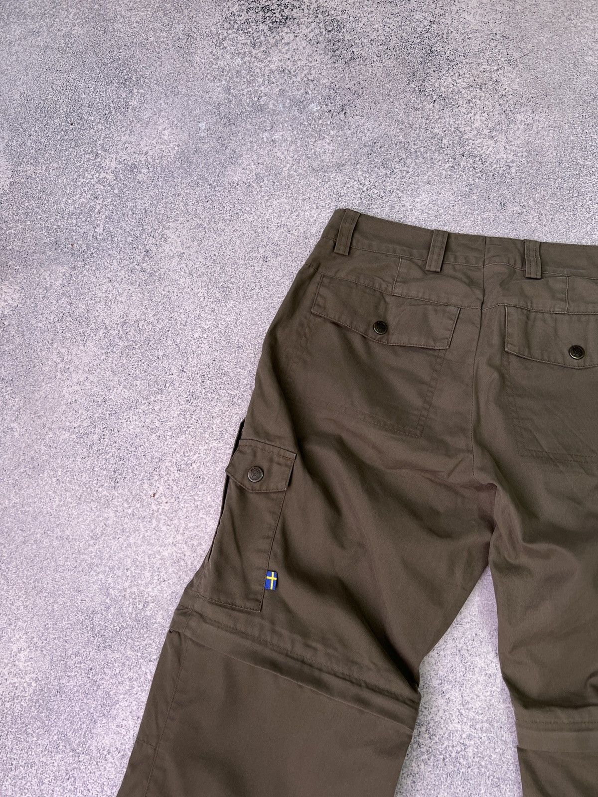 Fjallraven × Vintage Vintage Fjallraven Outdoor khaki G-1000 Pants Size US 31 - 13 Thumbnail