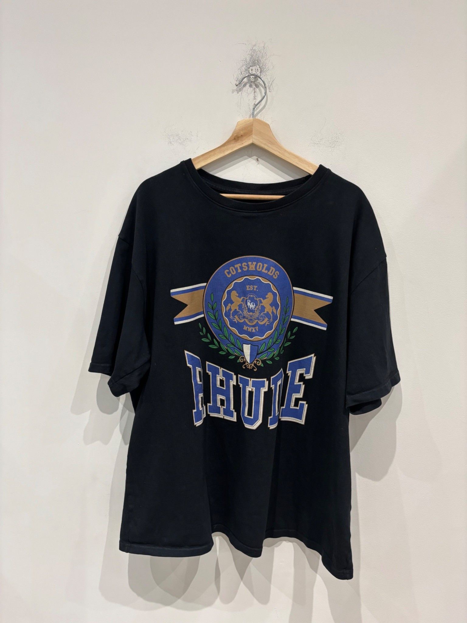 Rhude Rhude Cotswold Crest T-shirt Black Size US XL / EU 56 / 4 - 1 Thumbnail