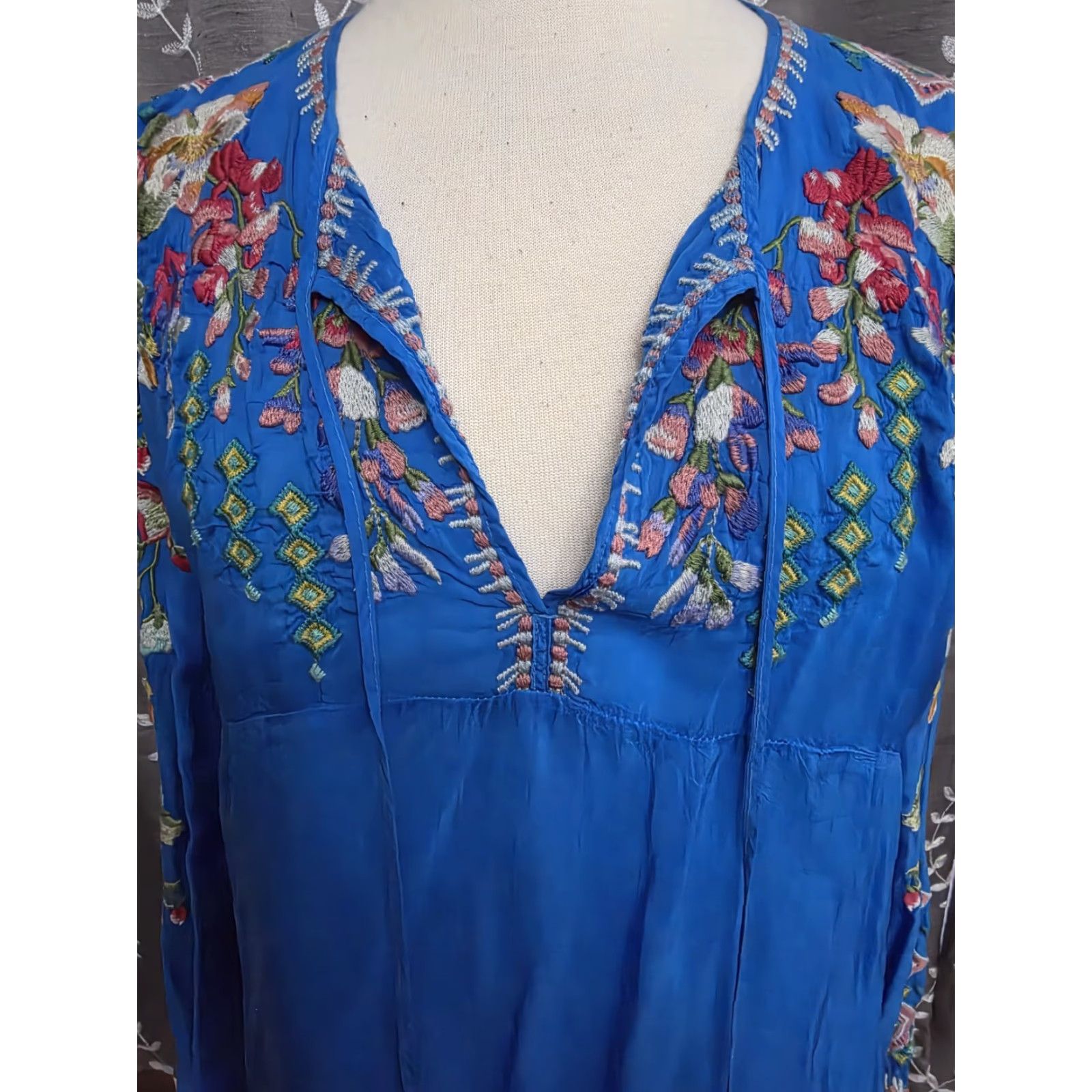 Johnny Was VINTAGE Johnny Was Vanessa Georgette Embroidered Tunic Top Blue Bohemian Medium Blouse Womens Size M / US 6-8 / IT 42-44 - 3 Thumbnail