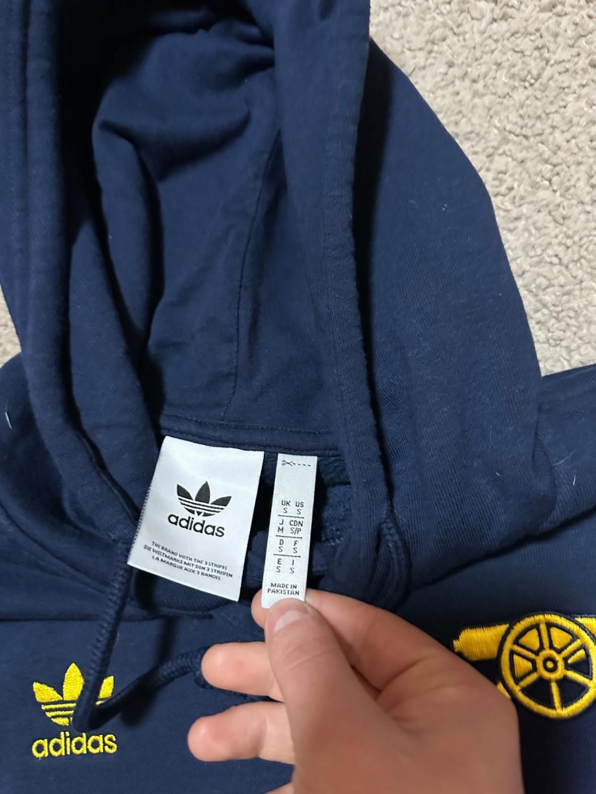 Adidas Arsenal FC Essentials Trefoil Hoodie 2023/24 Sz S Size US S / EU 44-46 / 1 - 4 Thumbnail