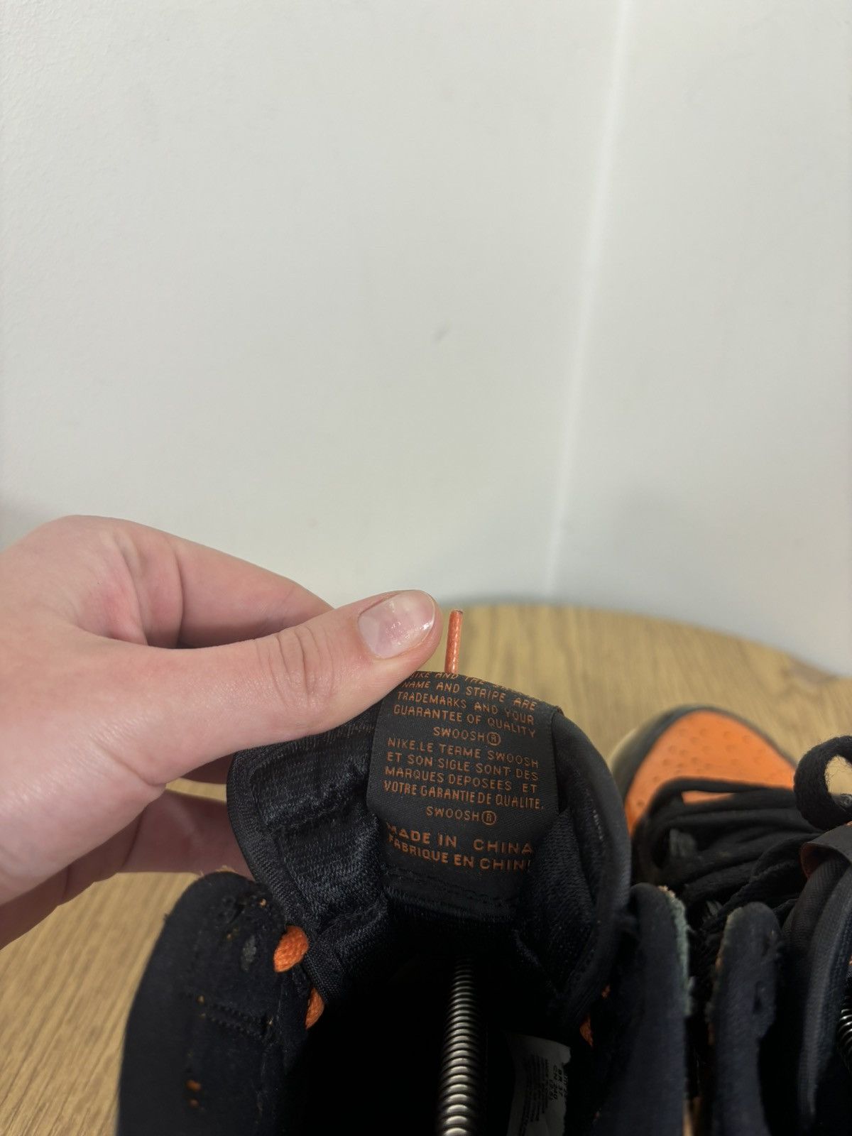 Jordan Brand Air Jordan 1 Retro High OG Shattered Backboard 3.0 Sneakers Size US 6 / EU 39 - 14 Thumbnail
