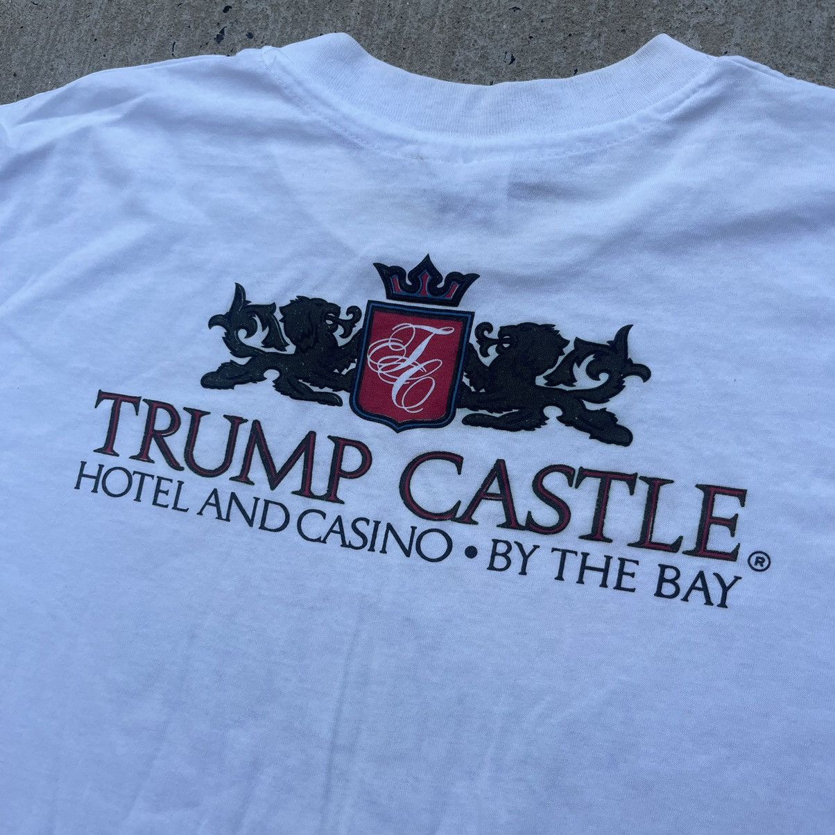 Donald Trump Vintage WIN MILLIONS TRUMP CASTLE Single Stitch Shirt Size US XL / EU 56 / 4 - 6 Thumbnail