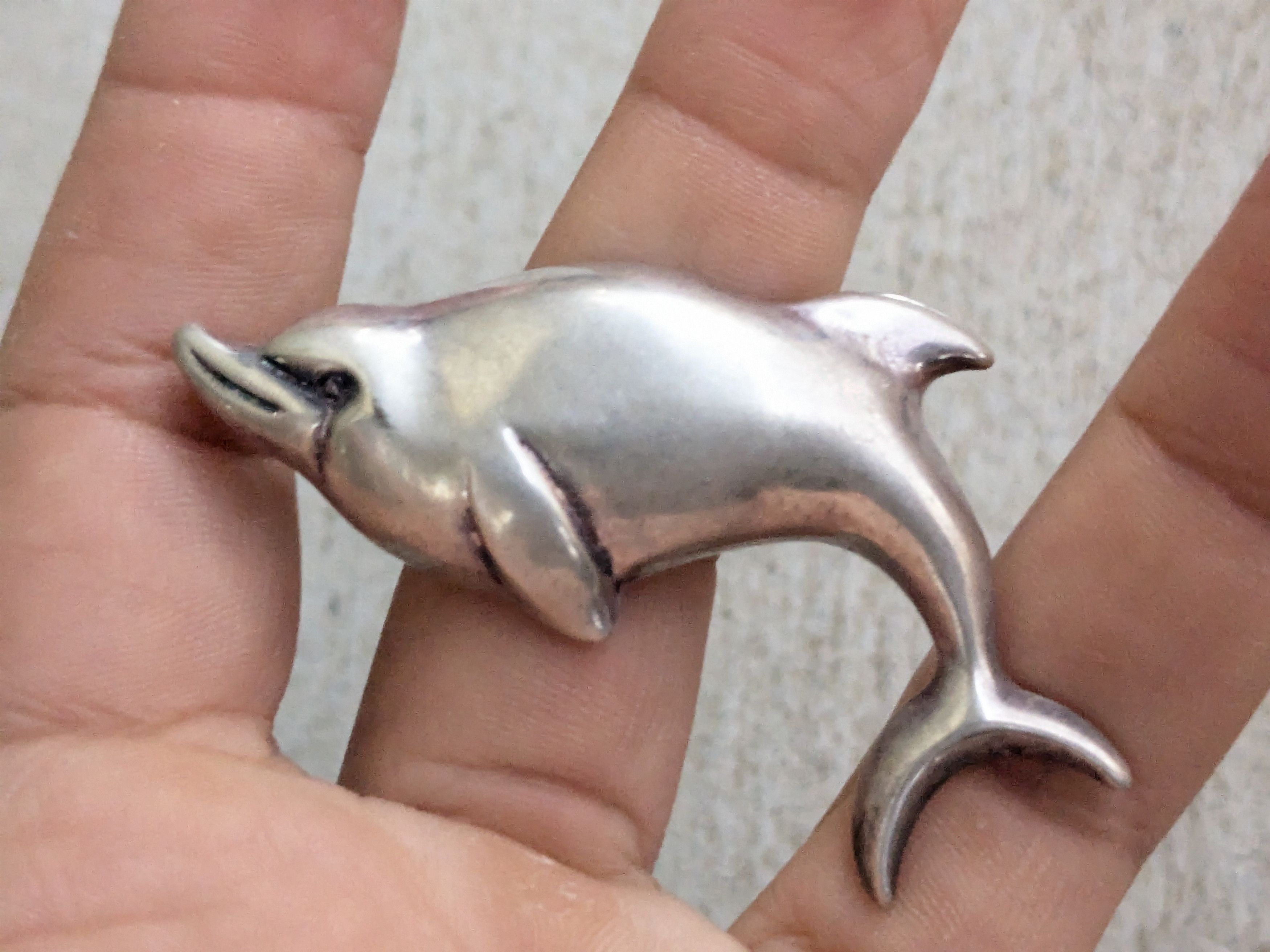 Jewelry × Vintage Vintage Sterling Silver Dolphin Pin Brooch Animal Size ONE SIZE - 10 Thumbnail