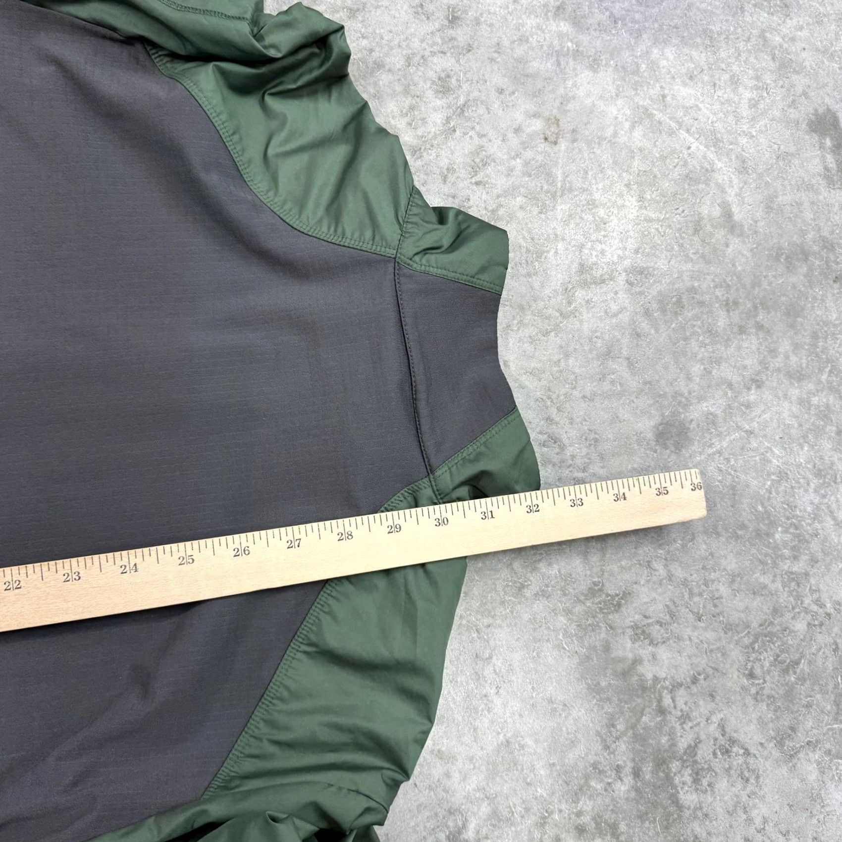 Nike Nike Dri-FIT Pullover Jacket Mens M Windbreaker Black Green 1/4 Zip Zip Pockets Lightweight Moisture Wicking Windproof Logo Size US M / EU 48-50 / 2 - 7 Thumbnail