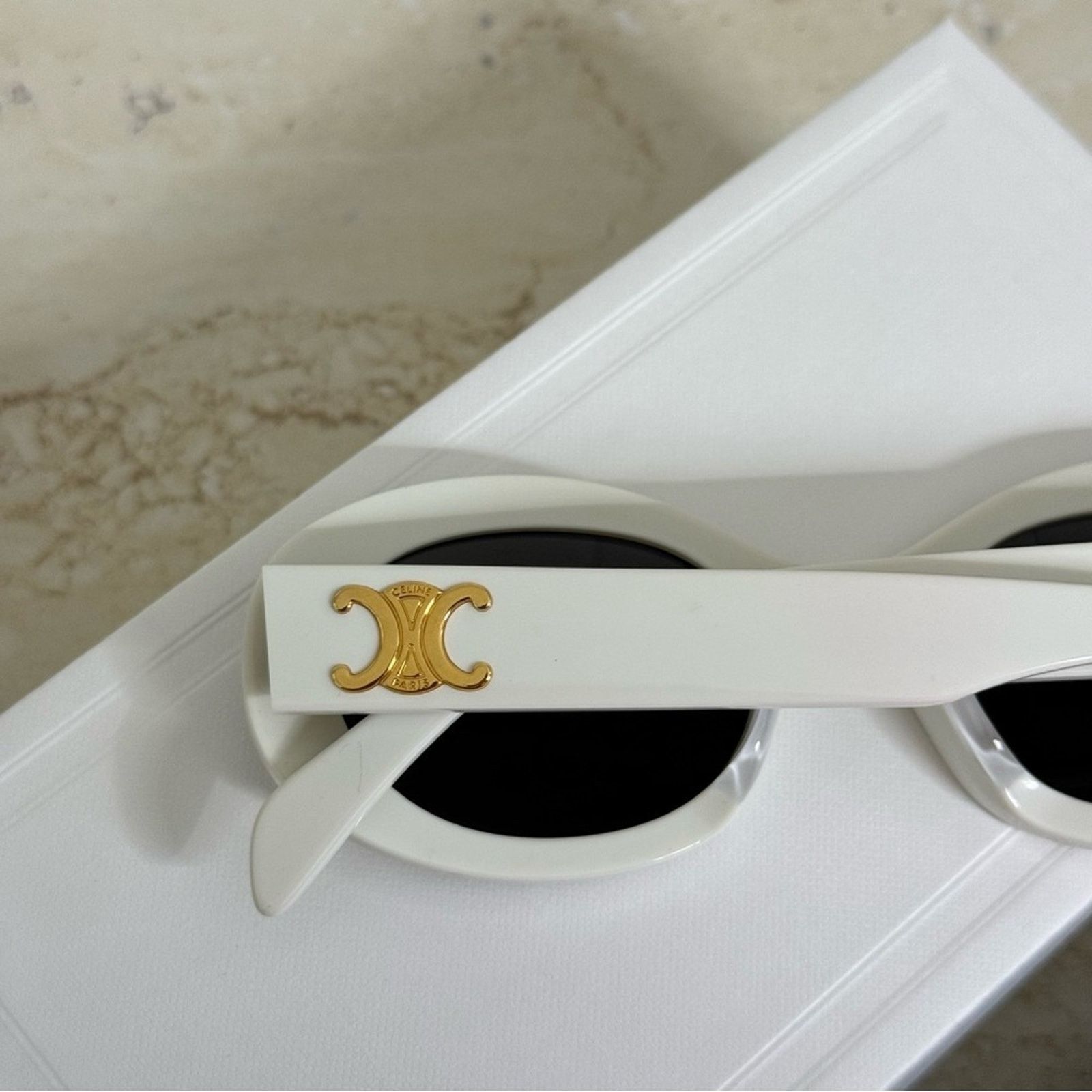 New! Celine Sunglasses, CL40194U 25A oval Triomphe Authentic display picture 1